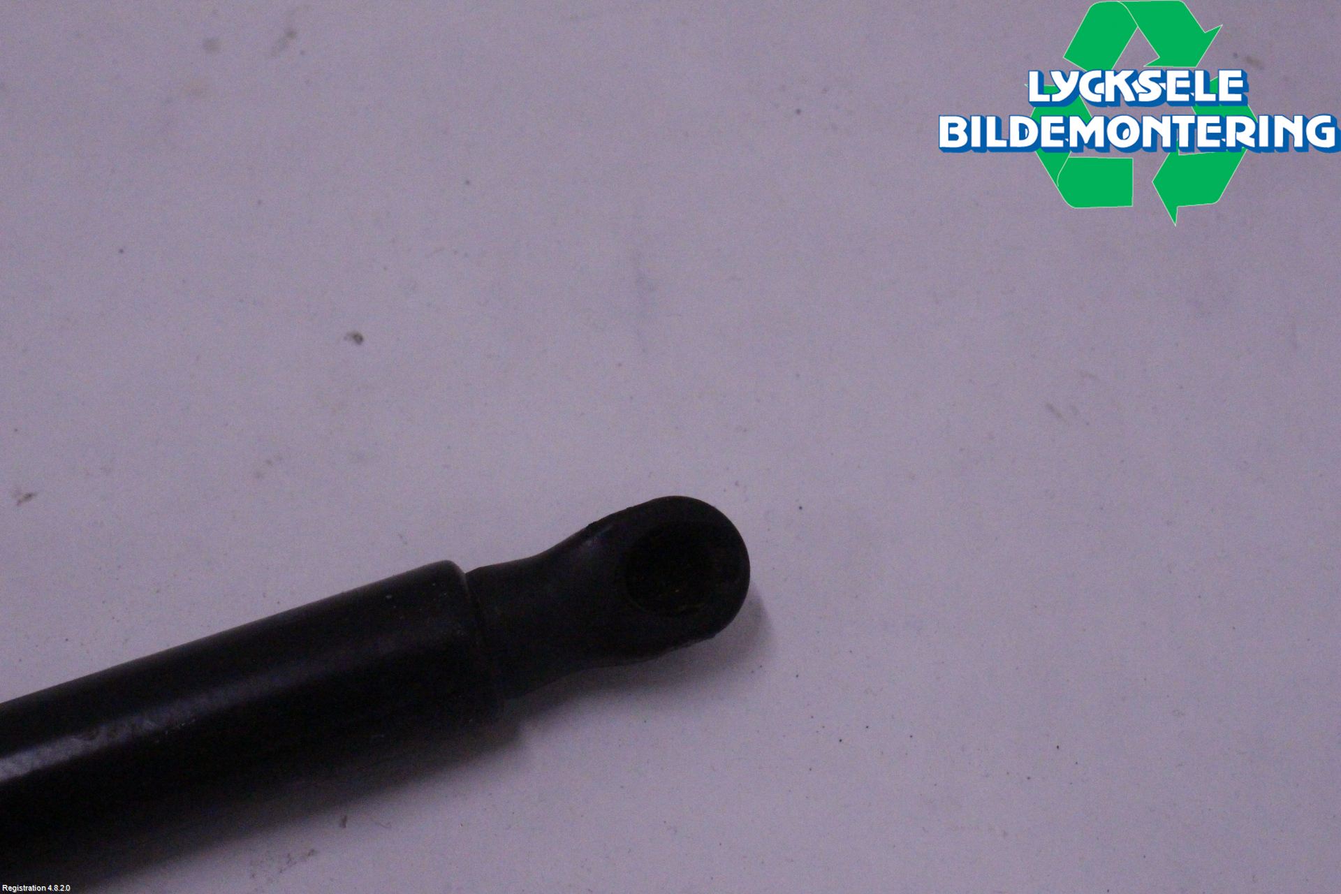 Audi A6 F2/C8 19- Gasfjäder Baklucka