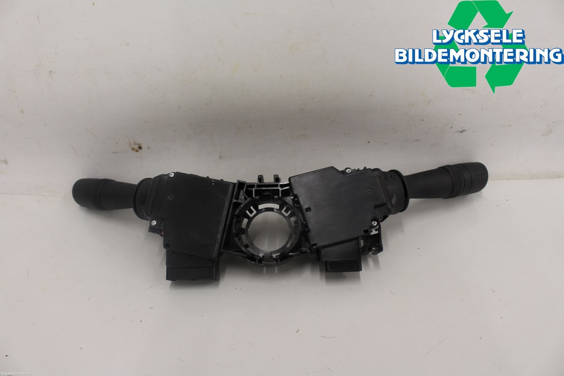 Toyota HILUX 16- Spakcentral