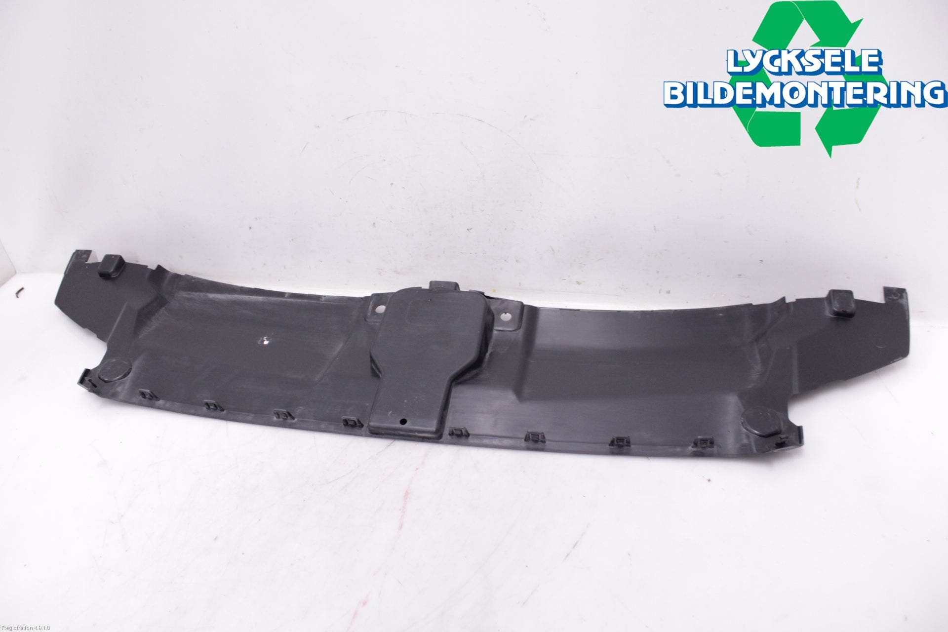 Audi A6 ALLROAD 12-18 Täckplast Front