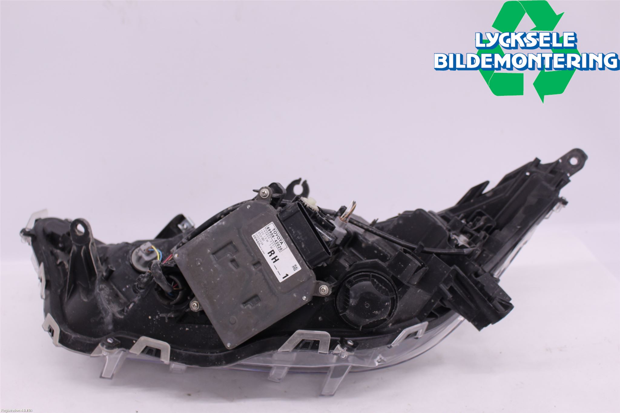 Toyota RAV4 19- Strålkastare Höger