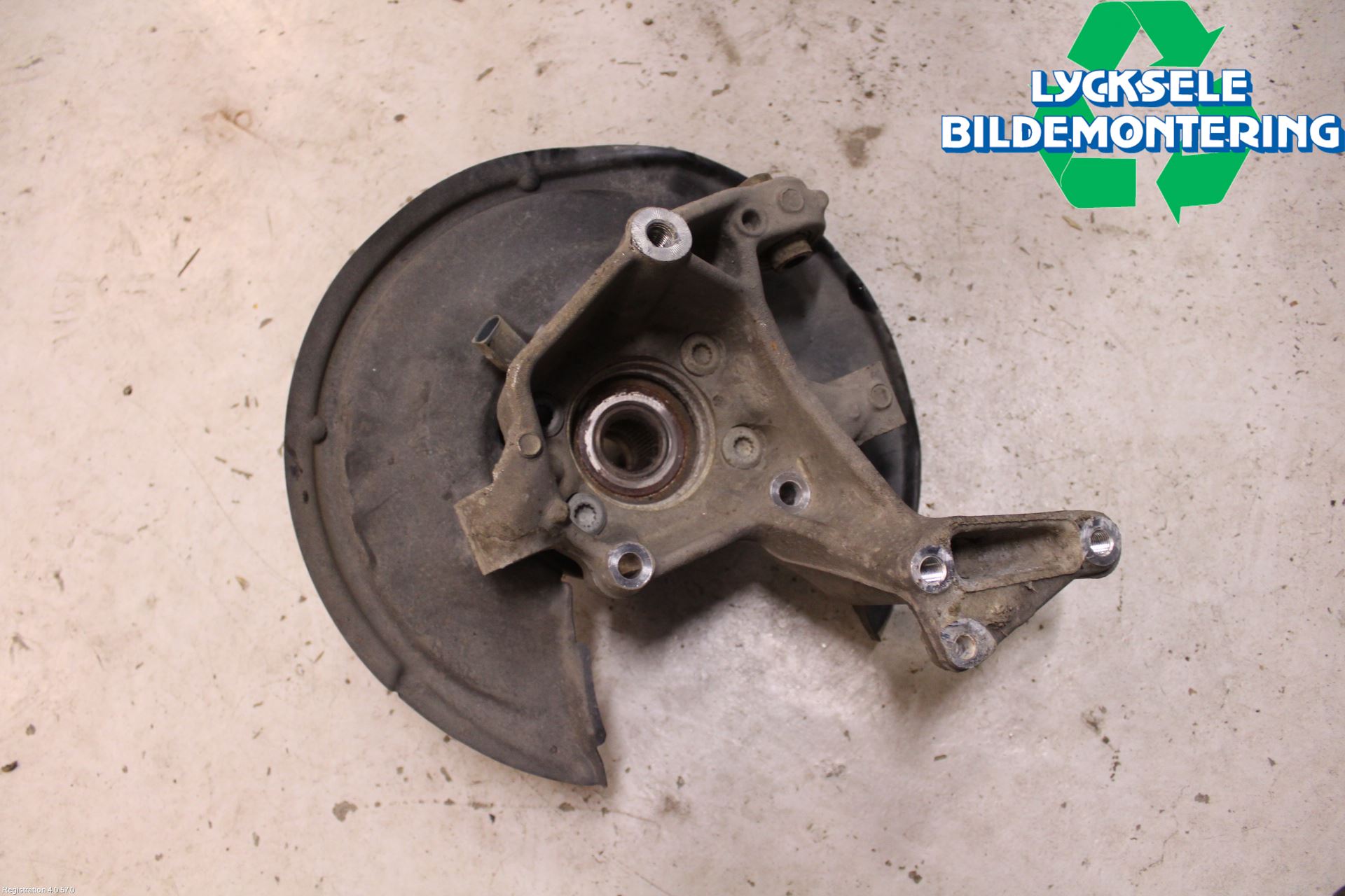 Volkswagen VW PASSAT 11-14 Hjullagerhus-Spindel Hö B