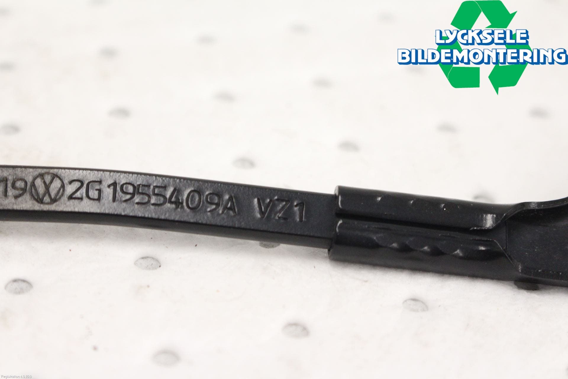 Volkswagen VW POLO VI 18->> Torkararm Armar Vindruta