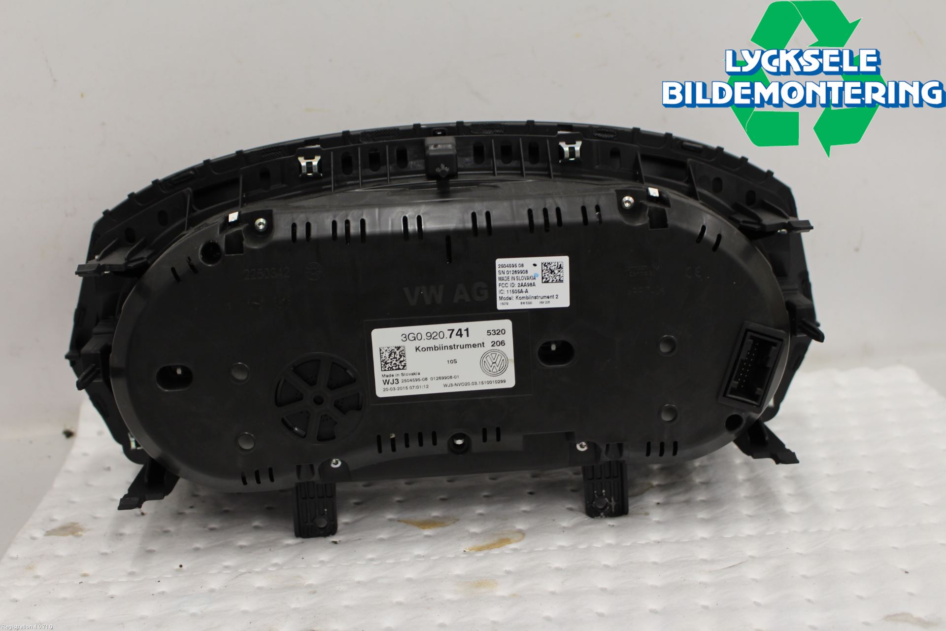 Volkswagen VW PASSAT 15-19 Instrument Komb