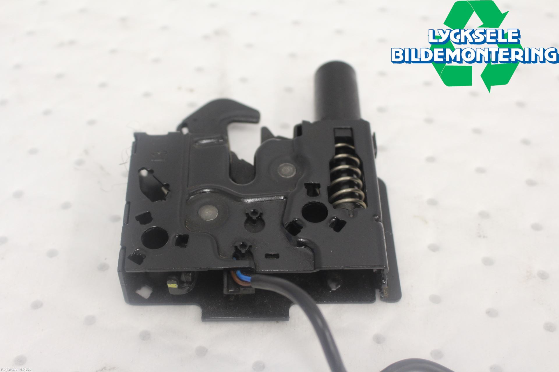 Audi A6 F2/C8 19- Huvlås