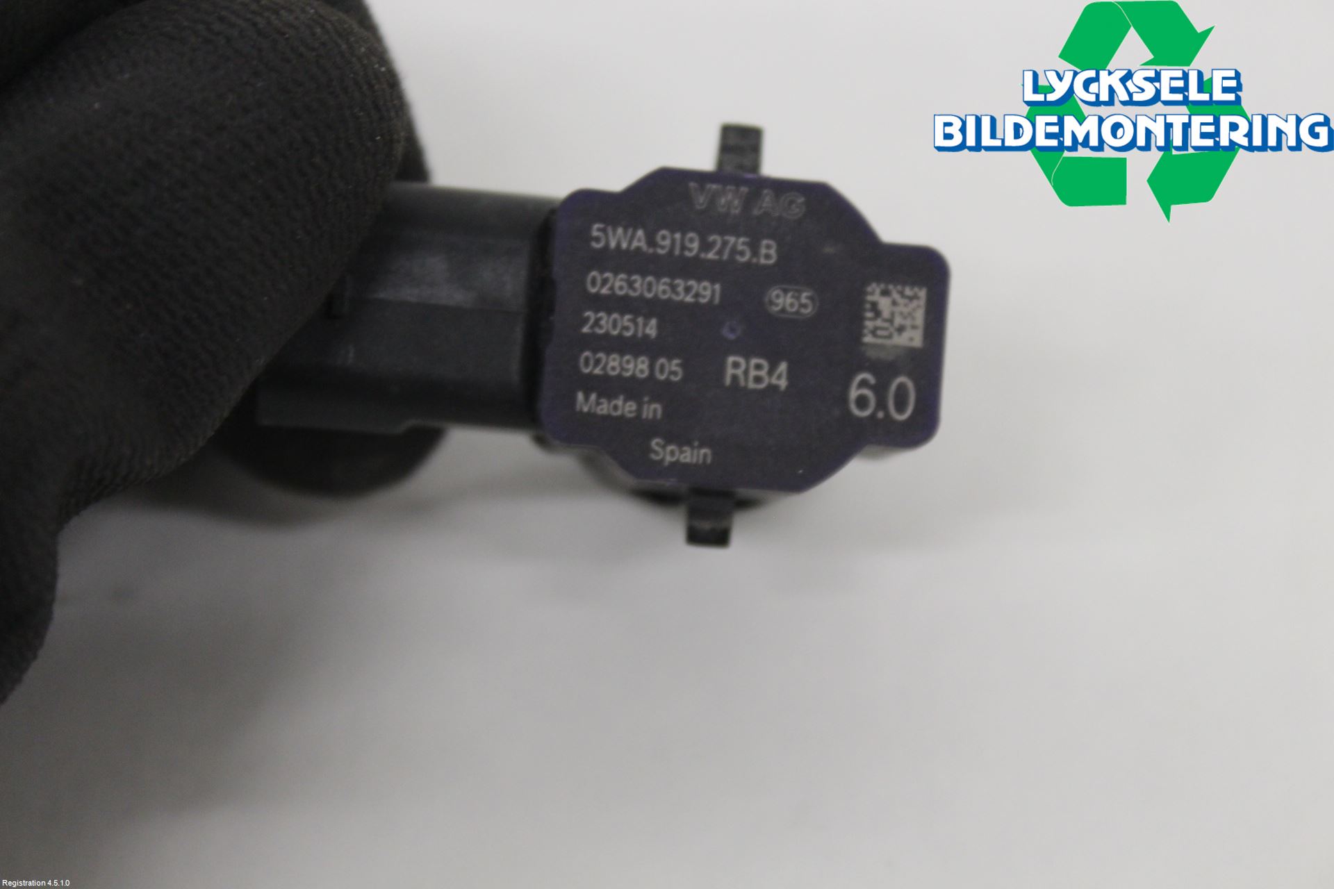 Skoda ENYAQ iV 21- Parkeringshjälp Backsensor