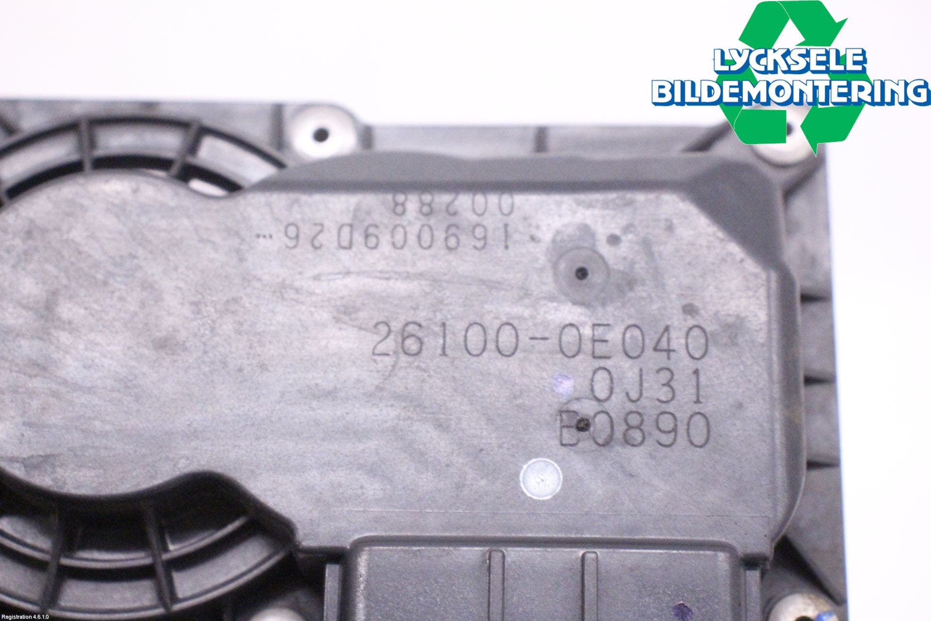 Toyota HILUX 16- Injspjällhus