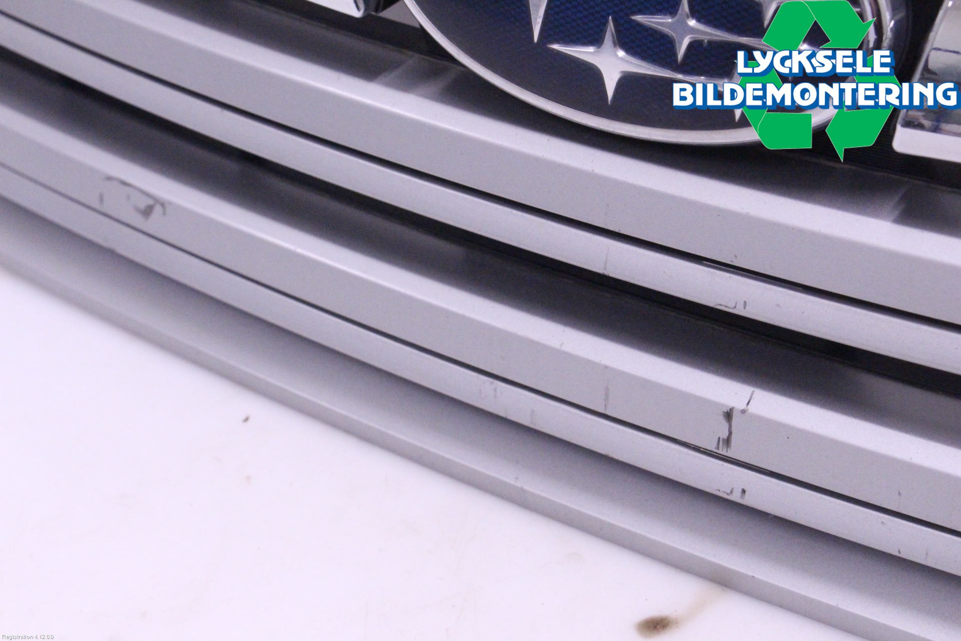 Subaru OUTBACK 10-15 Grill Komp