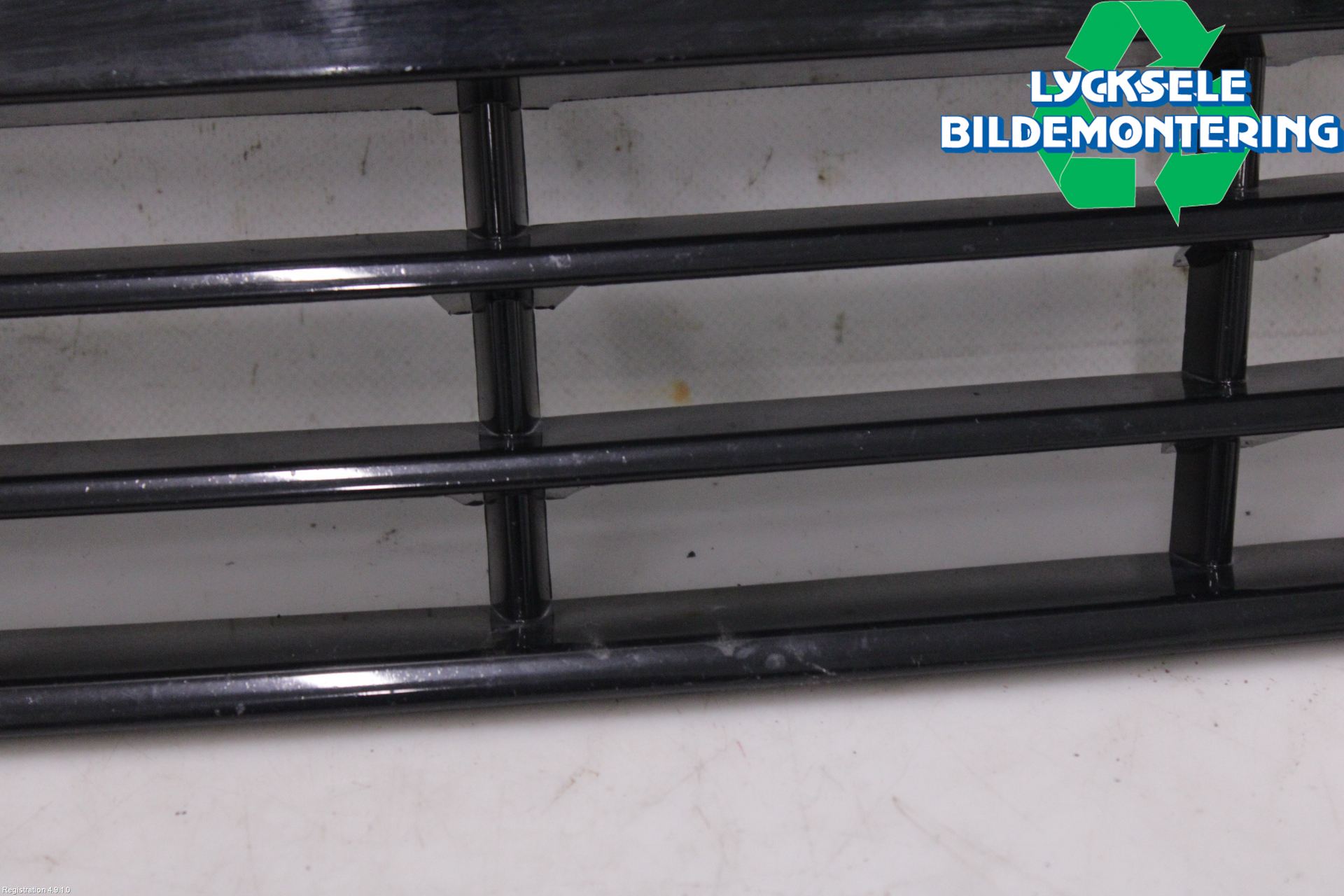 Ford FOCUS 11-14 Grilldel Mitt