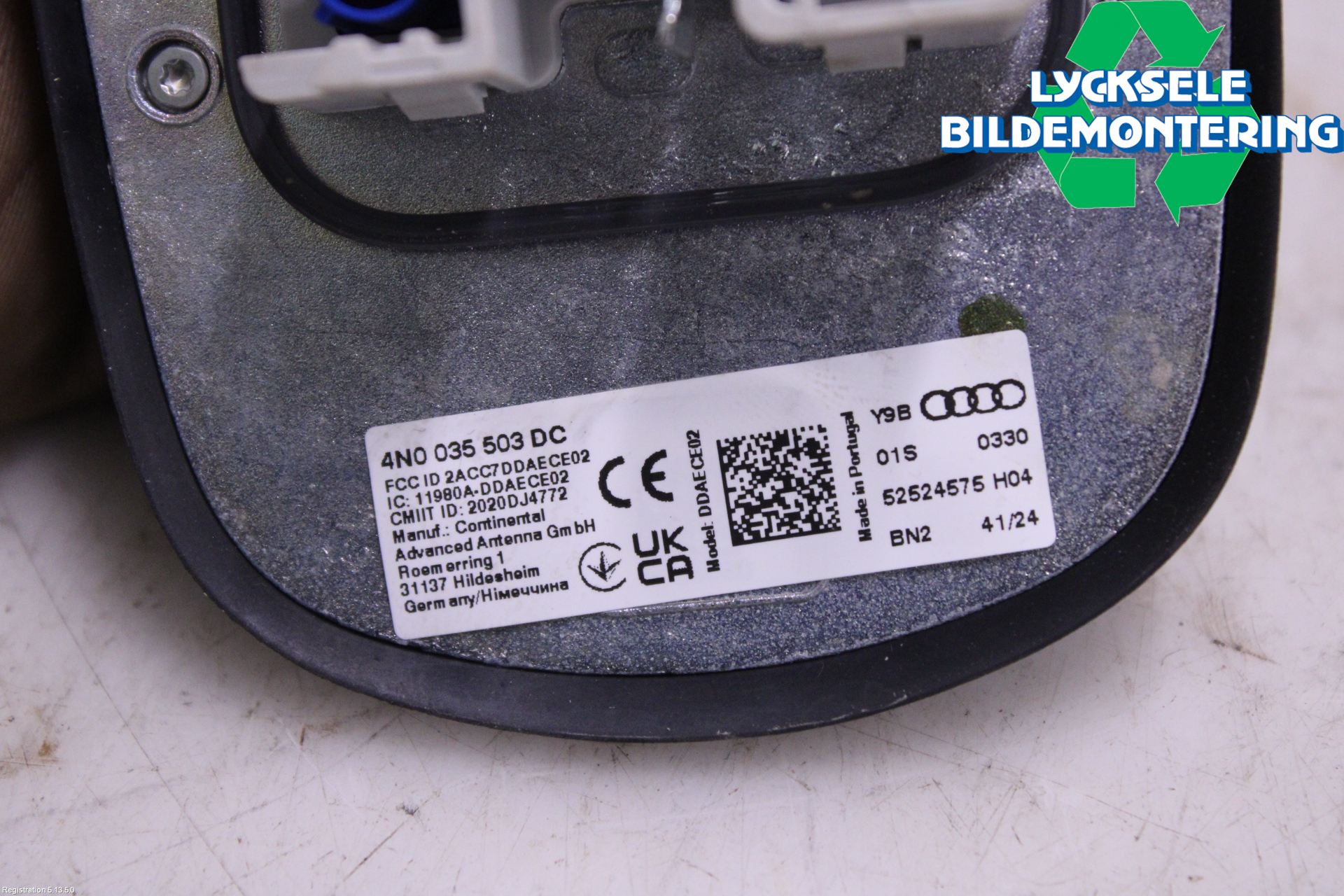 Volkswagen VW TOUAREG CR 18- Antenn