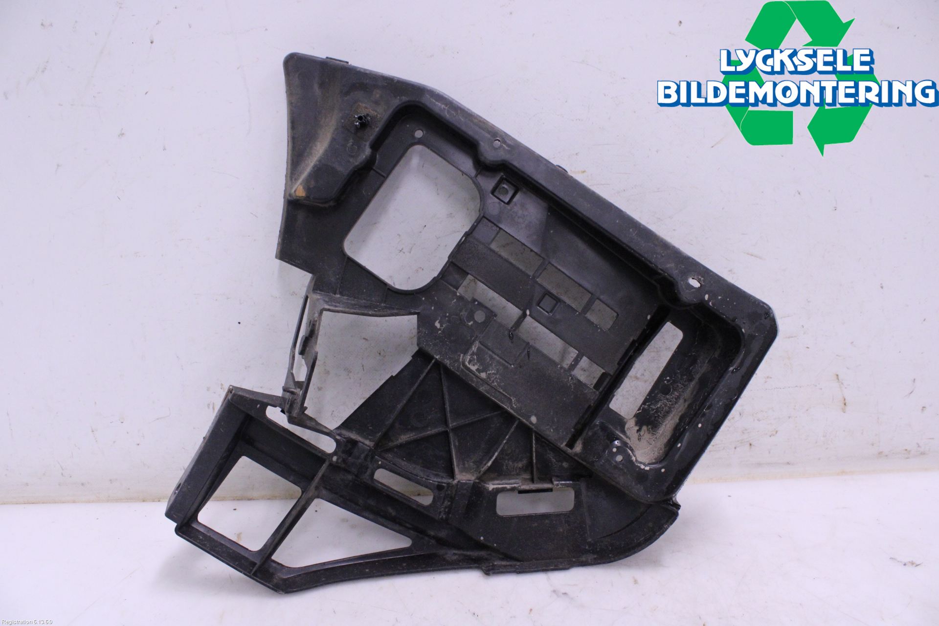 Ford S-MAX 06-15 Stötfångarfäste Bak Hö