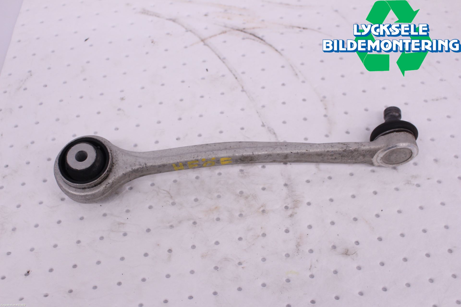 Audi A4/S4 B9 20- Bärarm Fram Övre Hö