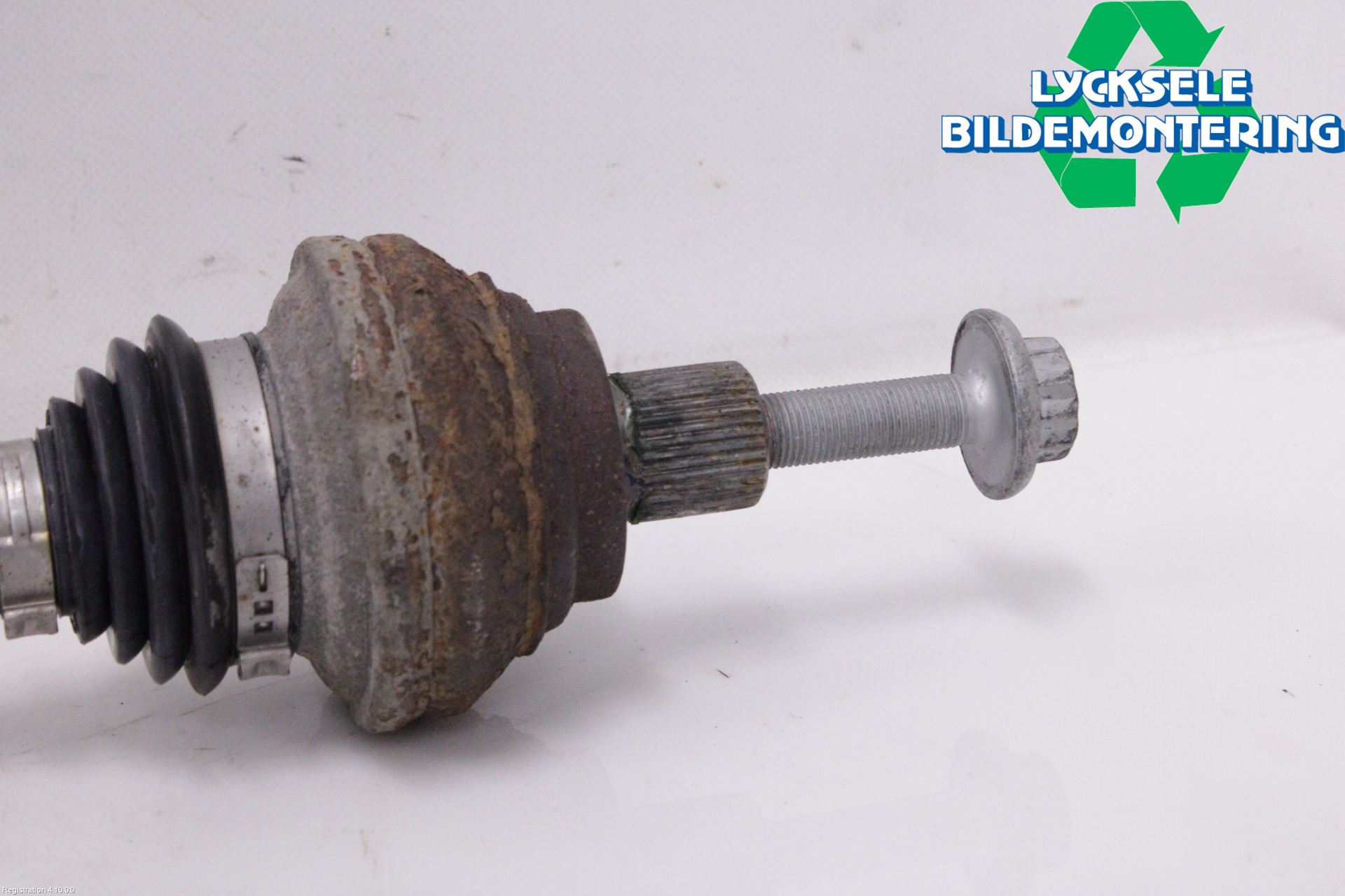 Volkswagen VW ID.4 21- Drivaxel Bak Höger