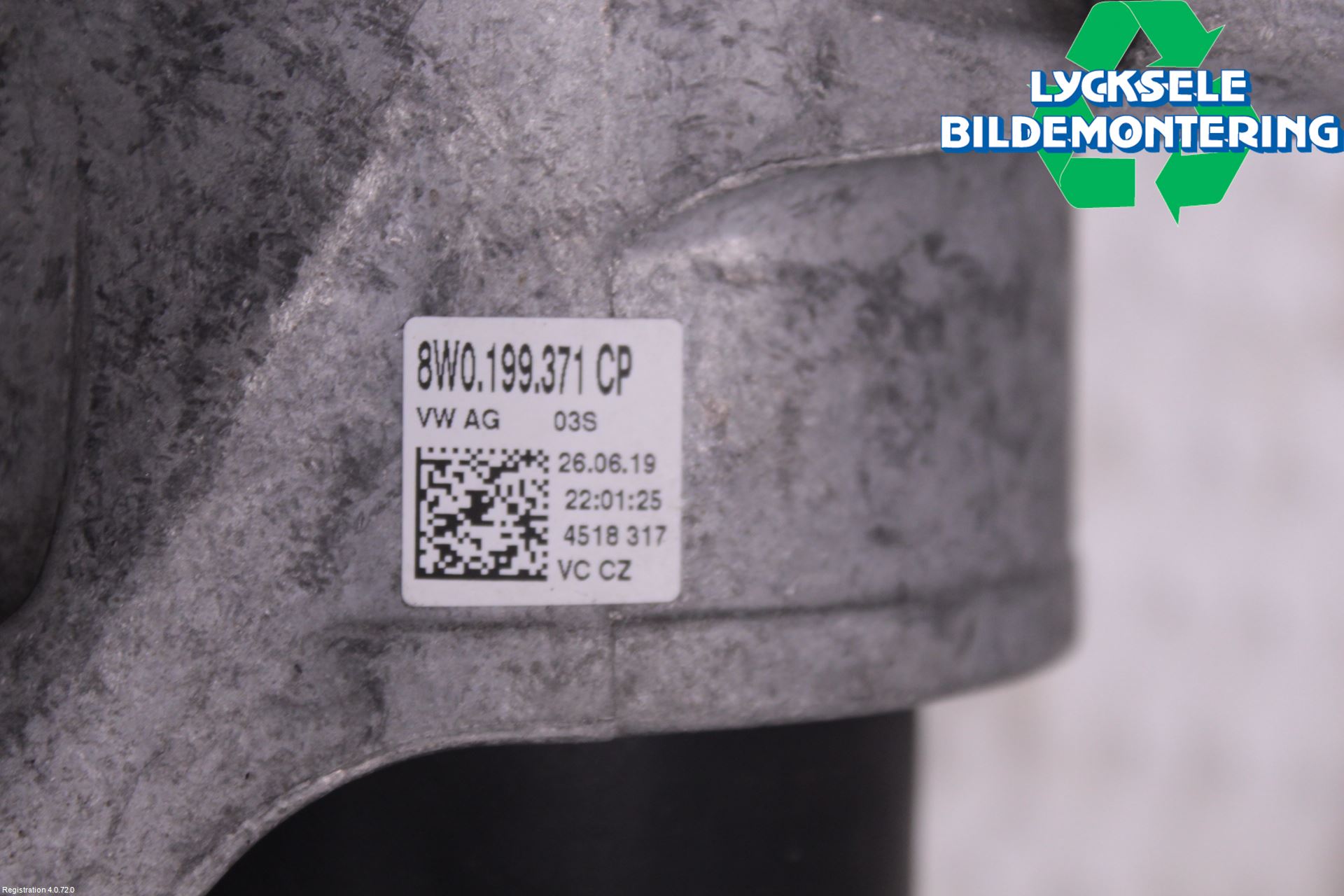 Audi A4/S4 B9 20- Motorkudde