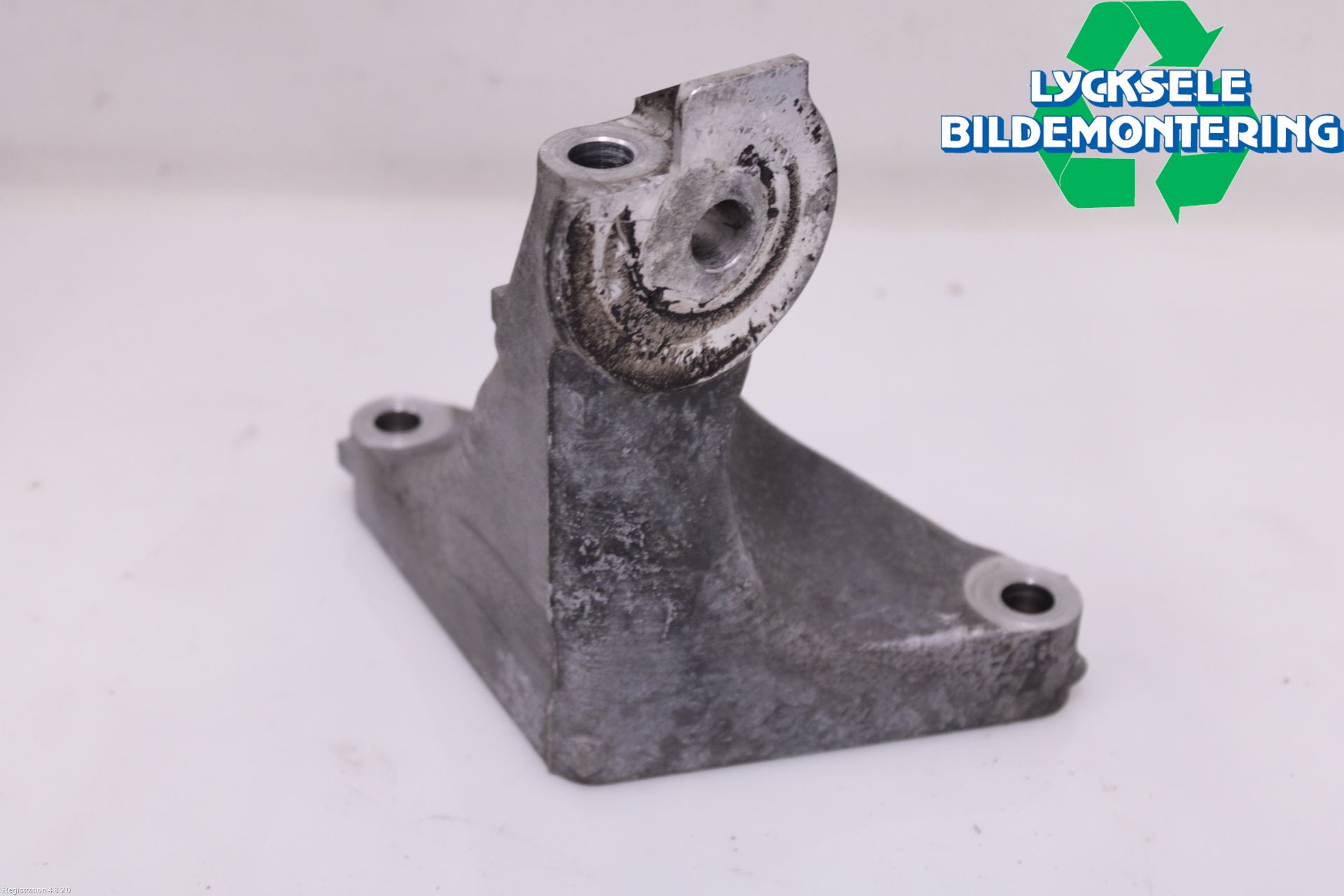 Subaru OUTBACK 15-20 Växellådsfäste