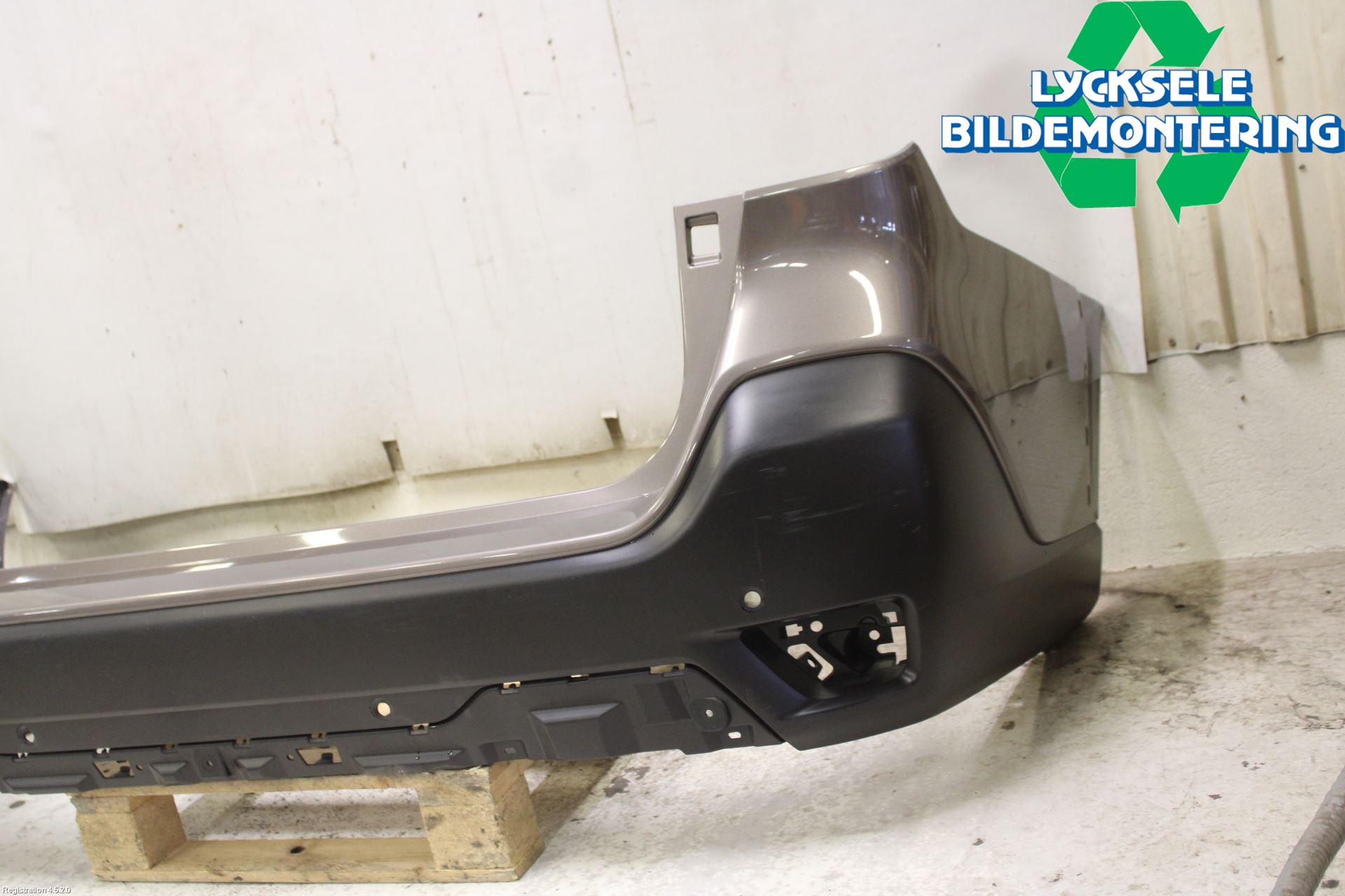 Subaru OUTBACK 21- Stötfångarbeklädnad Bak