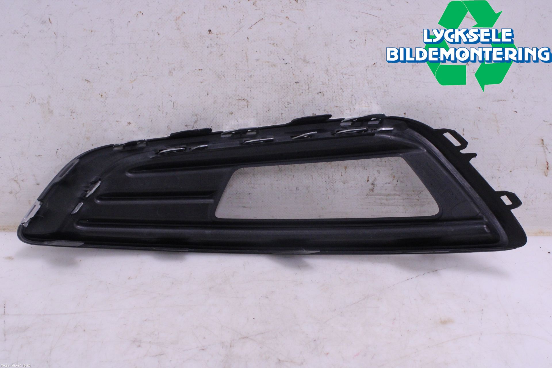 Ford FOCUS 15-18 Dimljussarg Fram