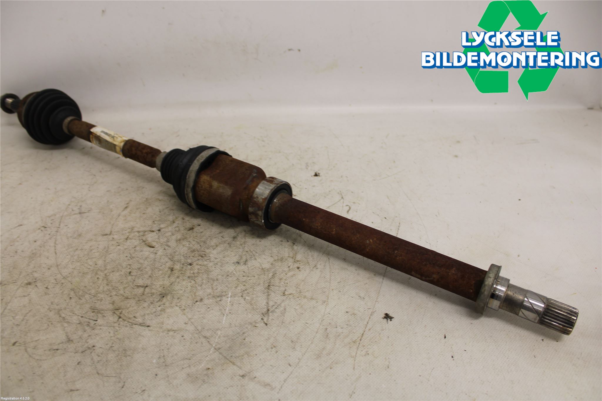 Renault CAPTUR 13-19 Drivaxel Fram Höger