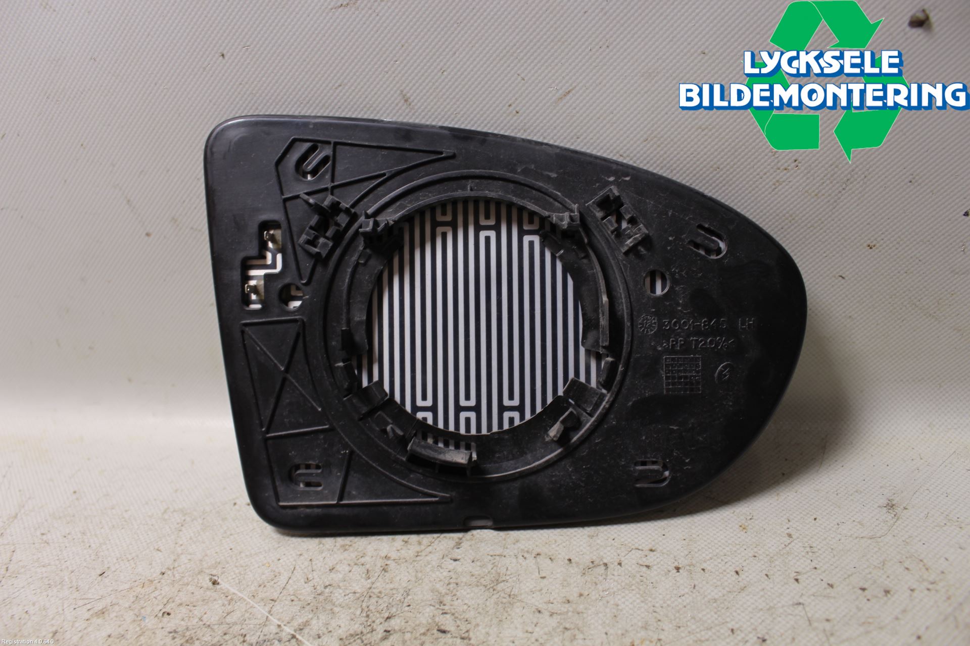 Nissan QASHQAI+2  10-14 Spegelglas Vä