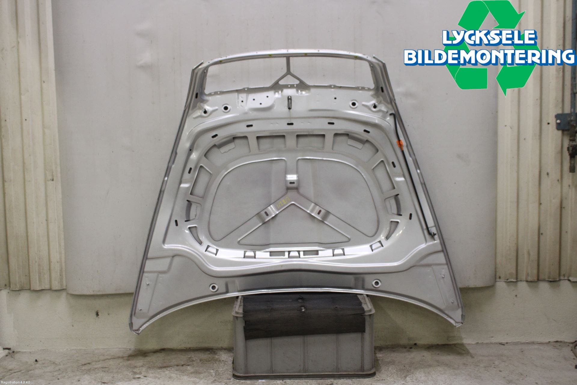 Skoda OCTAVIA (1Z) 05-13 Huv Fram