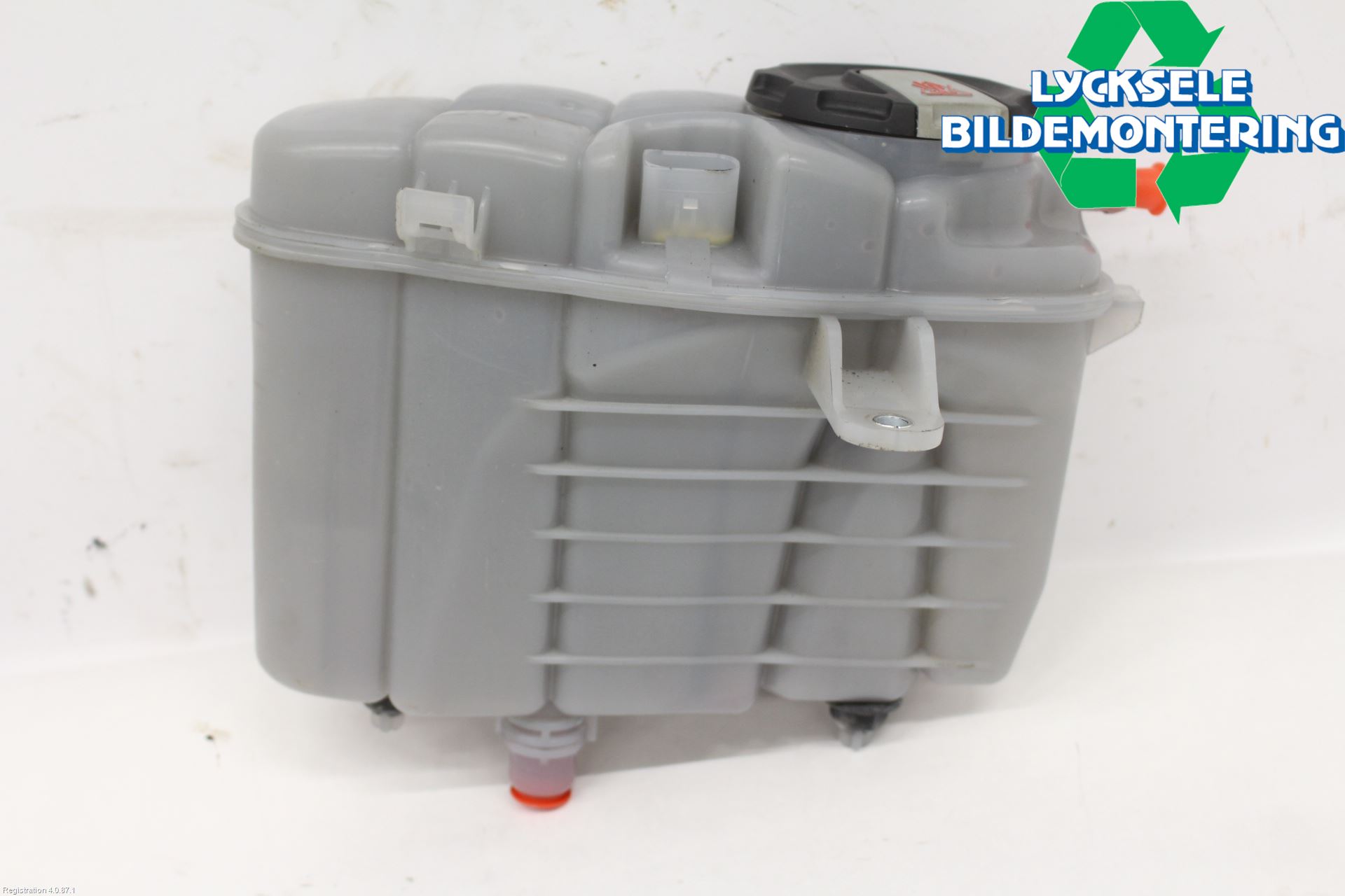 Audi A6 F2/C8 19- Expansionstank