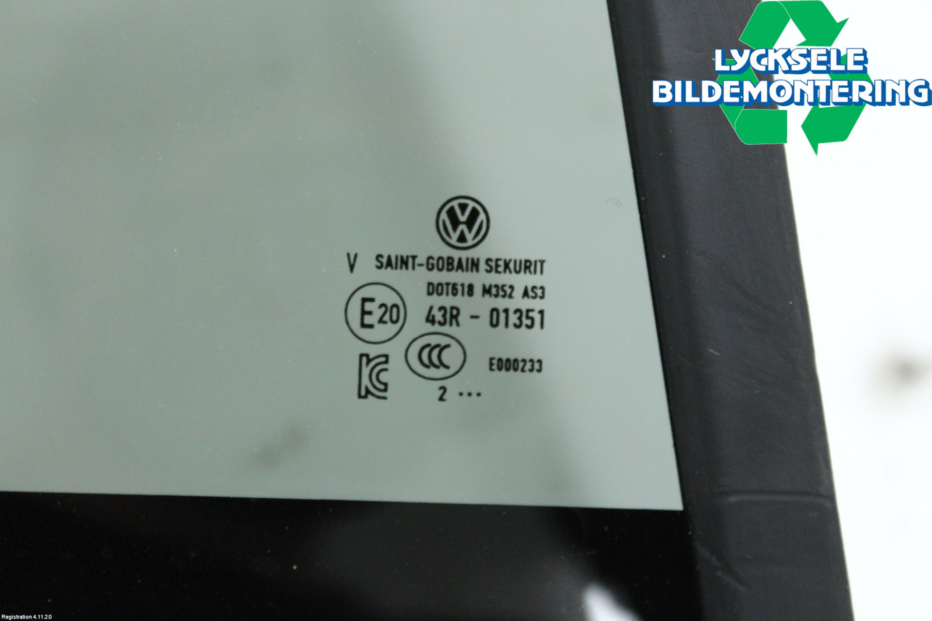 Volkswagen VW GOLF / E-GOLF VIII 20- Dörruta Bak Lilla Hö