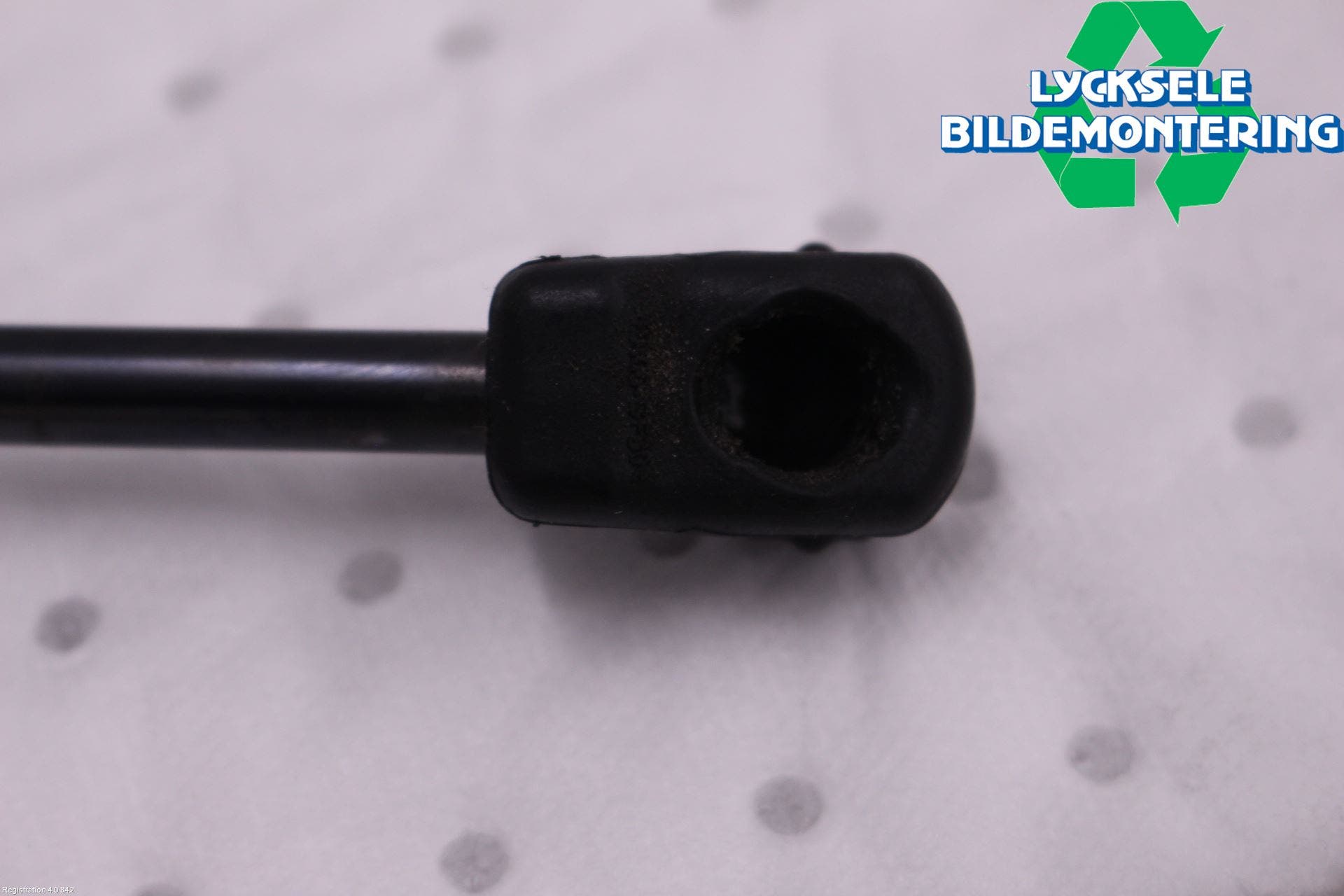 Audi A3/S3 8V 13-20 Gasfjäder Motorhuv