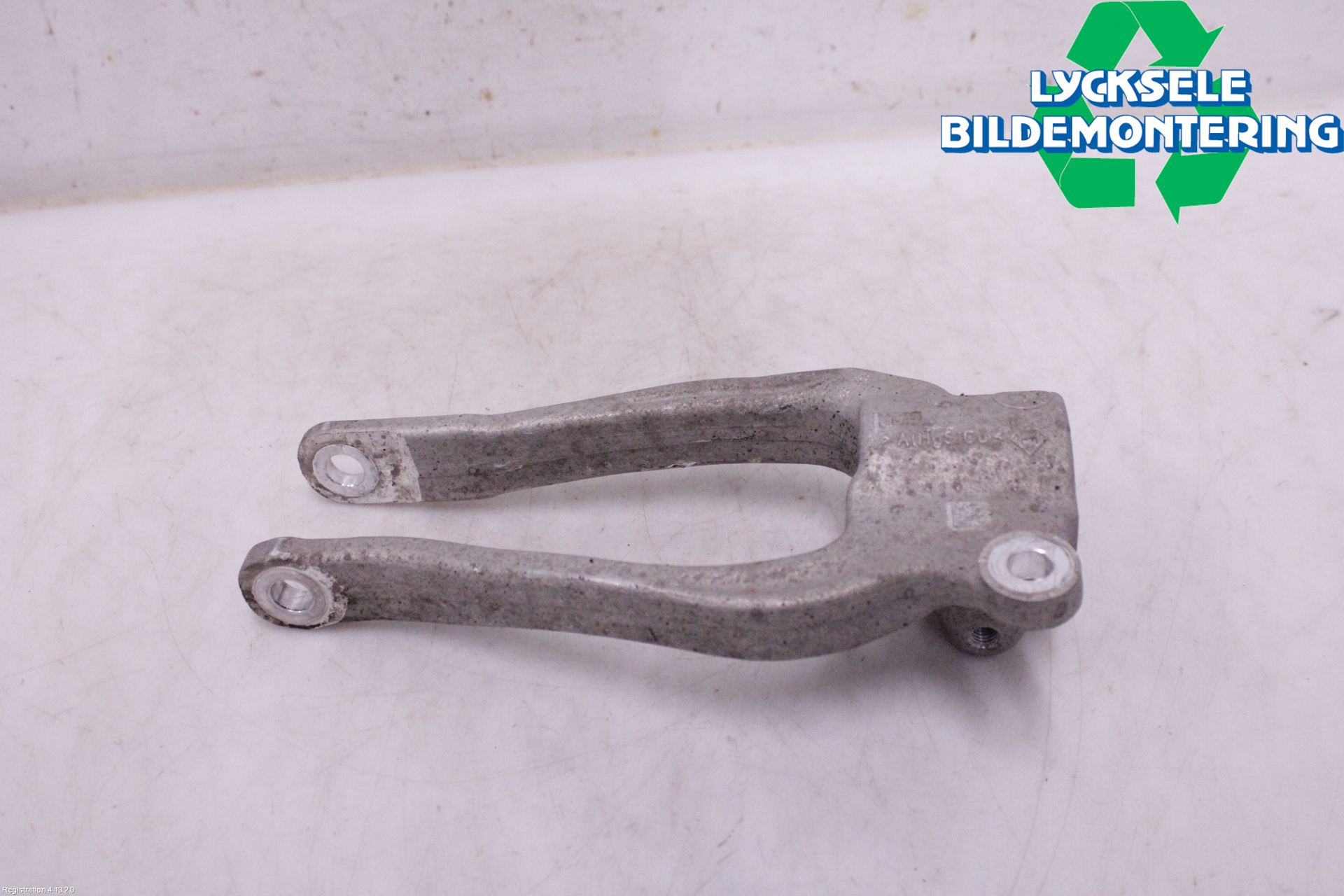 BMW 5 G30/G31/F90 17-23 Fjäderben Fram Vänster