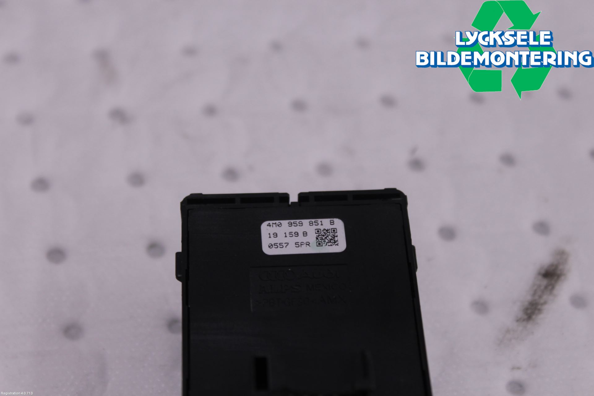 Audi A4/S4 B9 20- Strömställare Elhiss