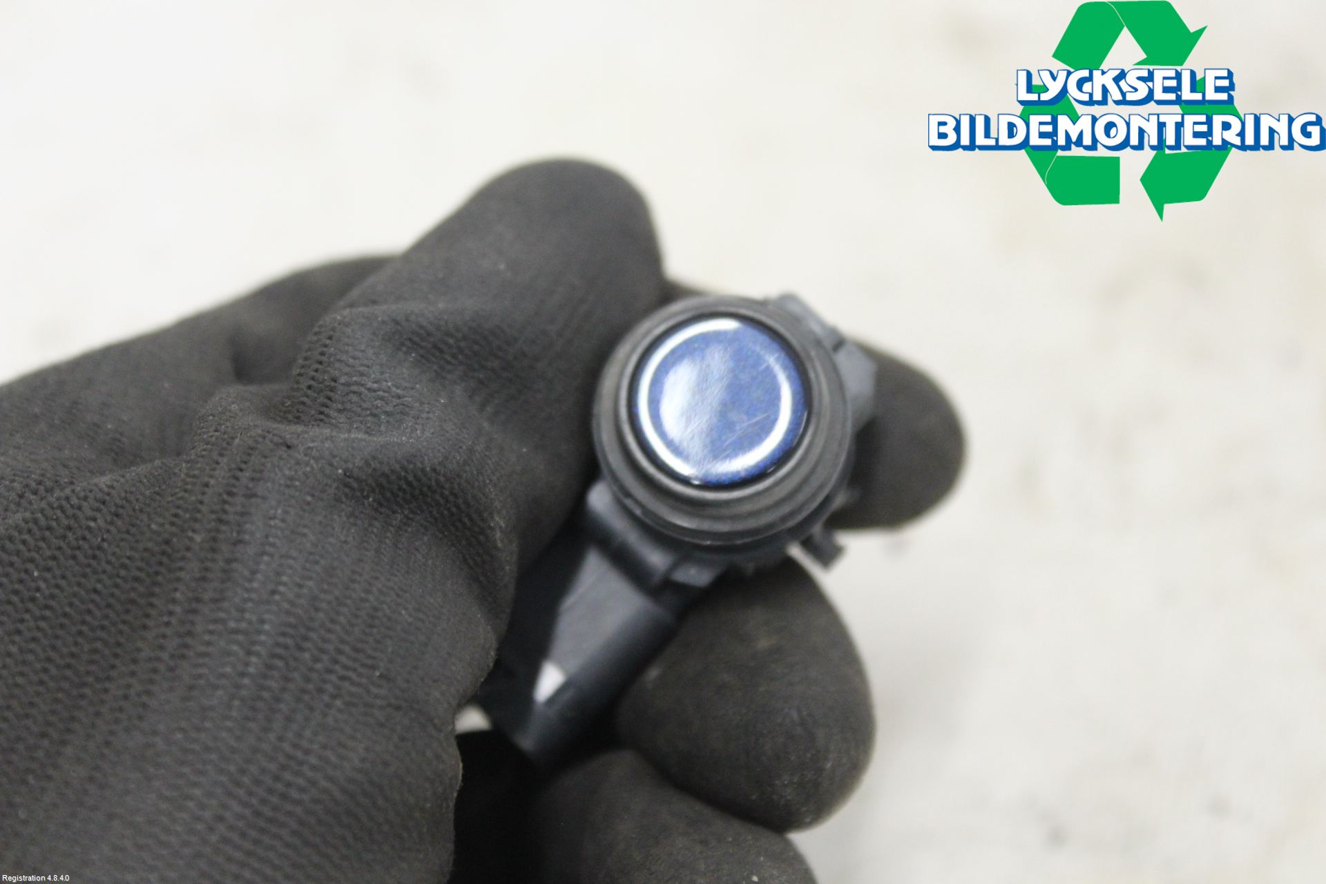 BMW 3 F30/F31/F80 12-19 Parkeringshjälp Frontsensor