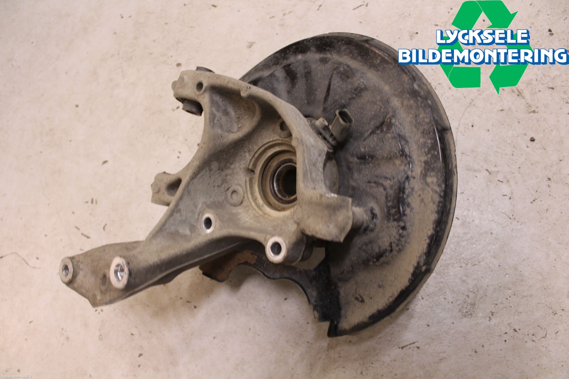 Skoda SUPERB 16-24 Hjullagerhus-Spindel Vä B