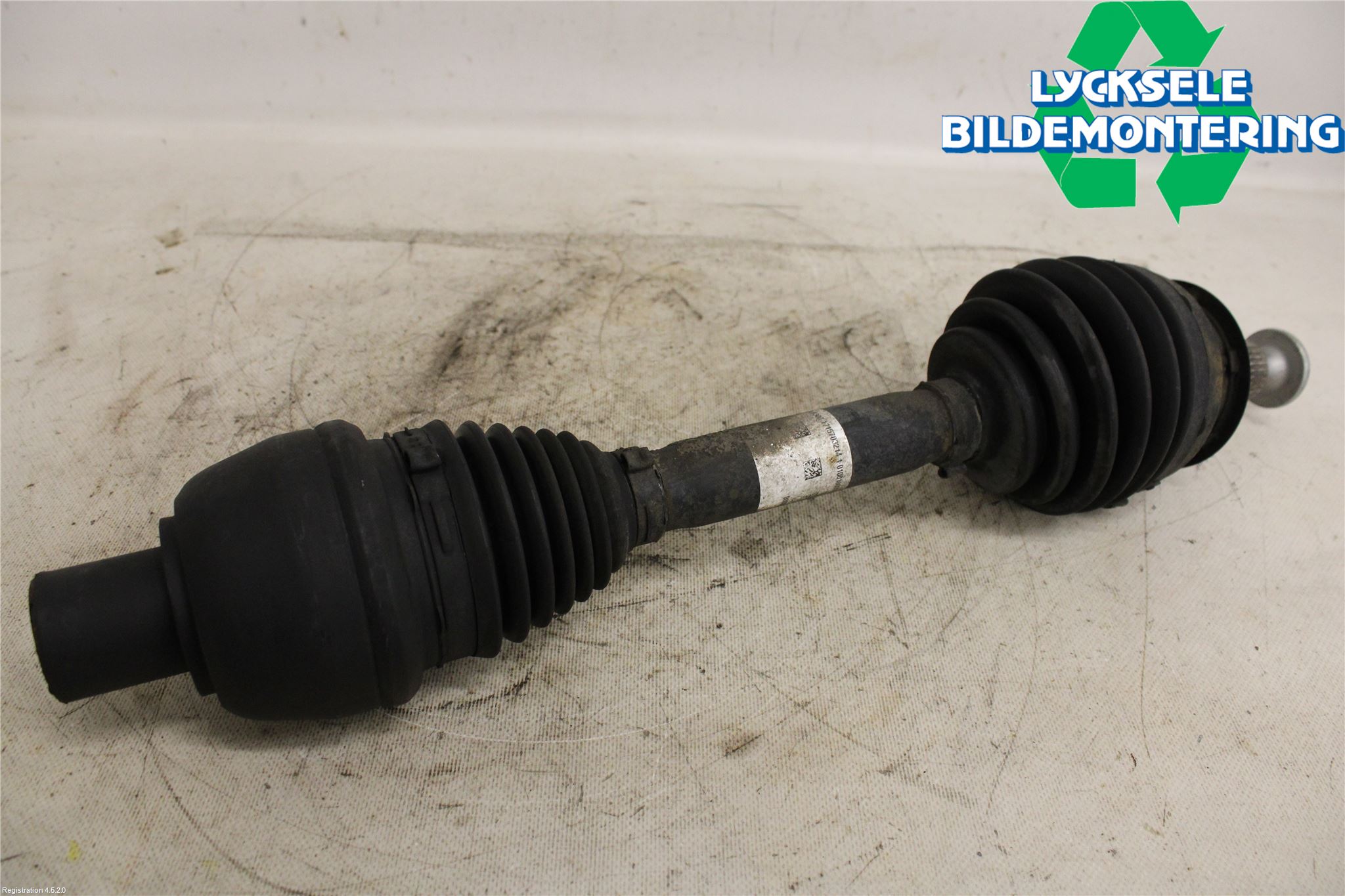 Mercedes-Benz MB CLA-KLASS (C117/X117) 13-19 Drivaxel Fram Höger
