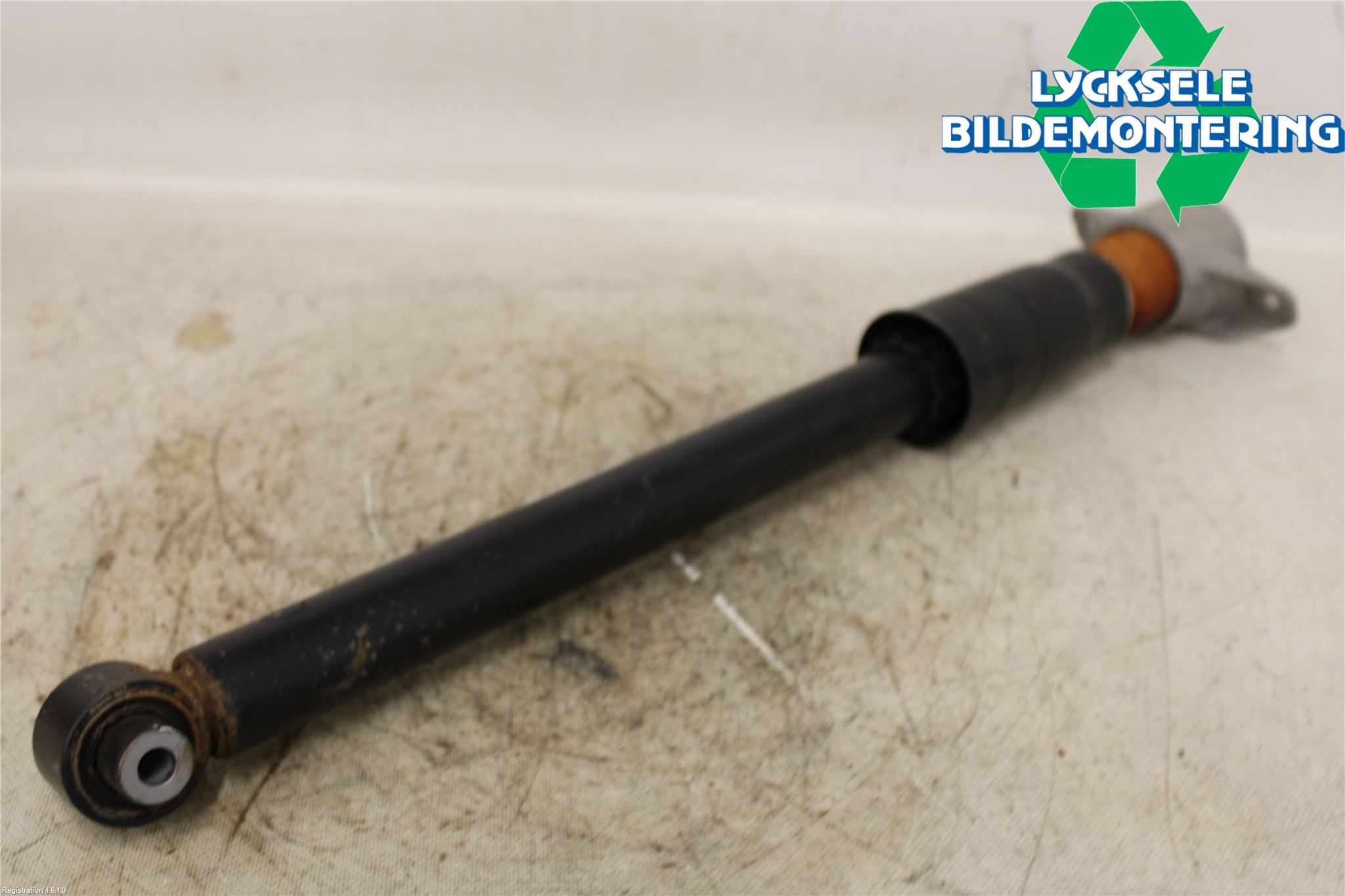 Audi A6 F2/C8 19- Stötdämpare Bak