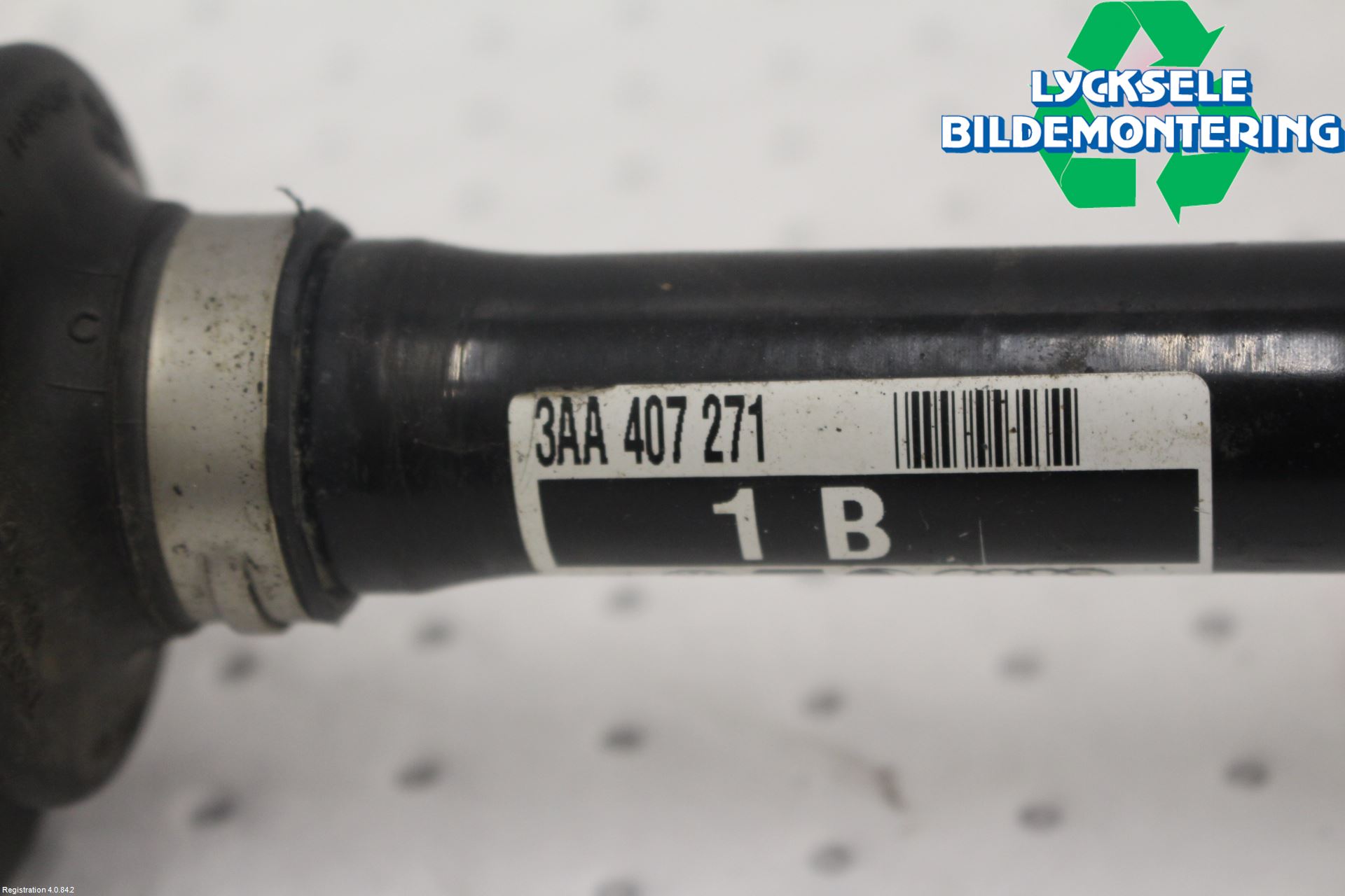 Volkswagen VW CADDY 16-20 Drivaxel Fram Vänster