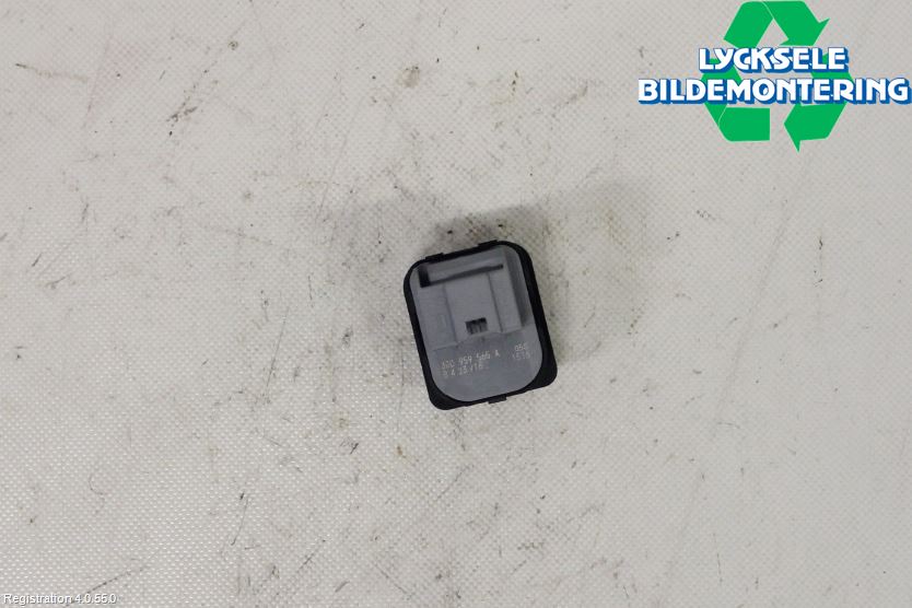 Volkswagen VW PASSAT 15-19 Strömställare Spegel