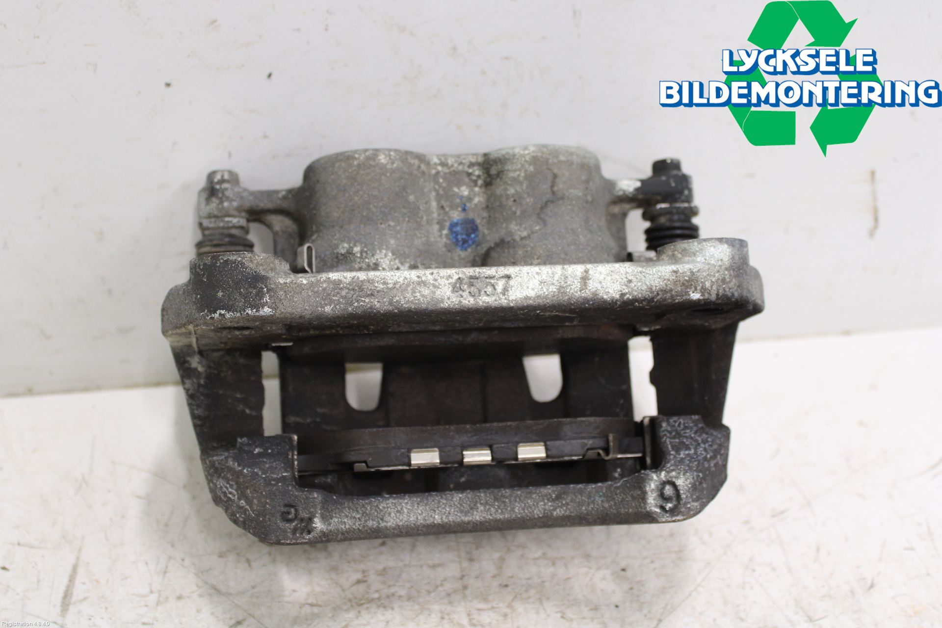 Isuzu D-MAX Bromsok Fram Vänster