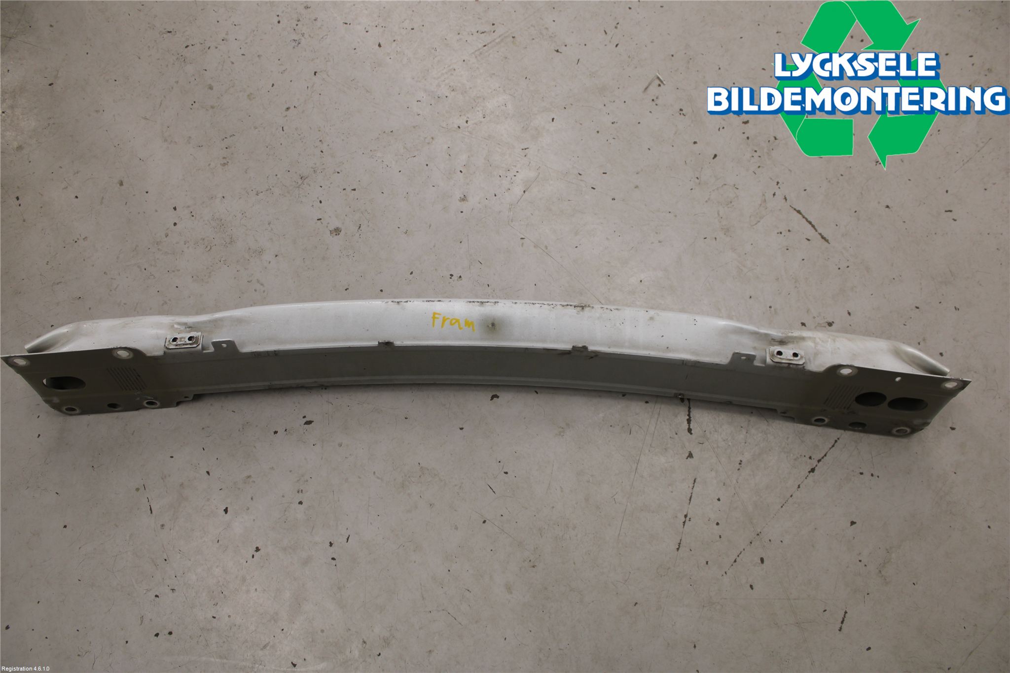 Volvo V70 14-16 Stötfångarbalk Fram