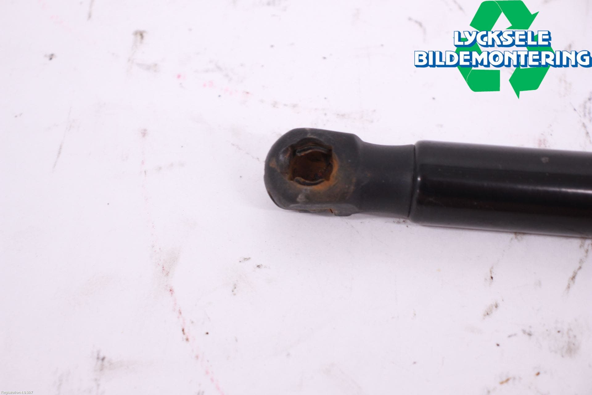 Audi A4 ALLROAD 17- Gasfjäder Baklucka