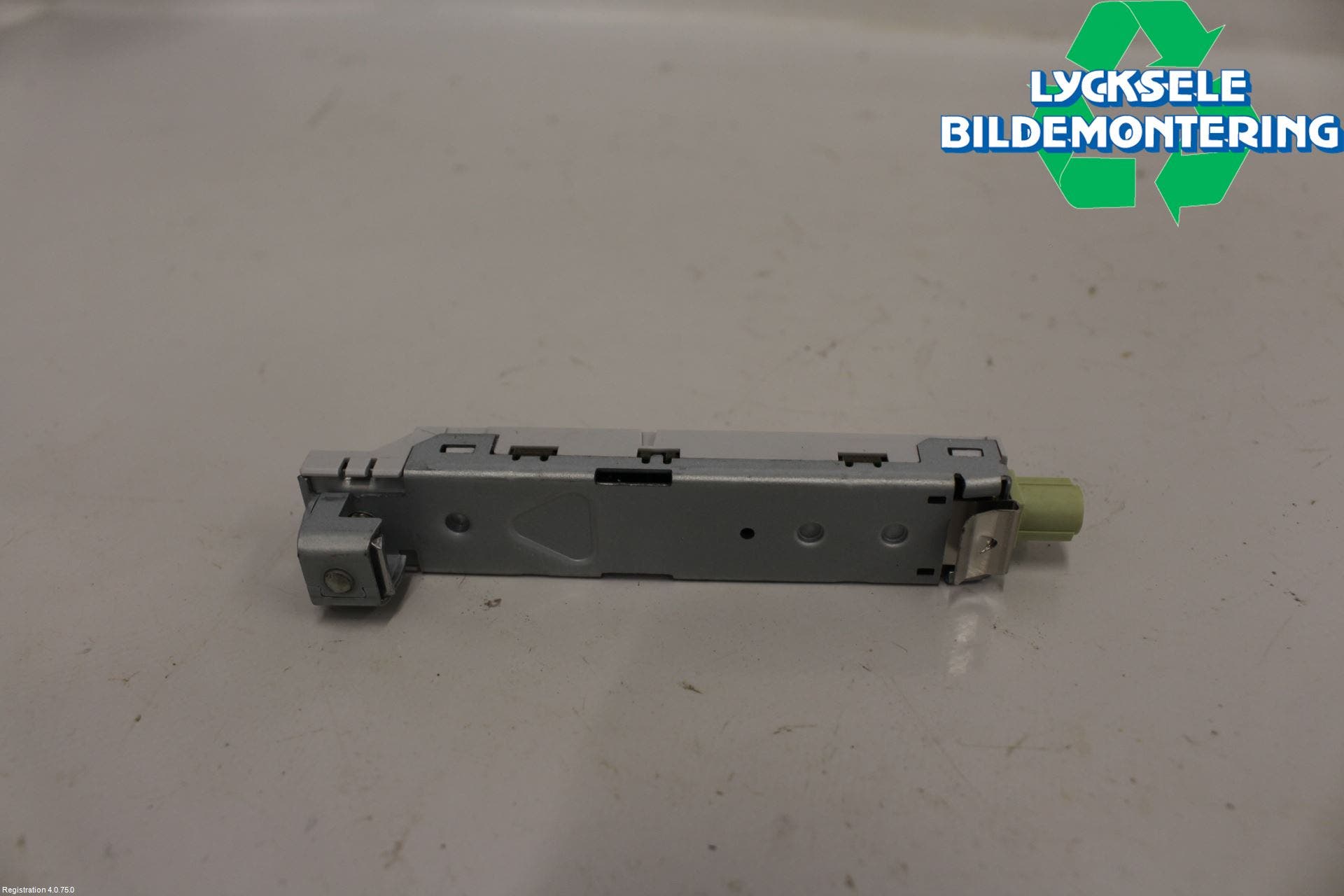 Audi A5 17- Antennförstärkare