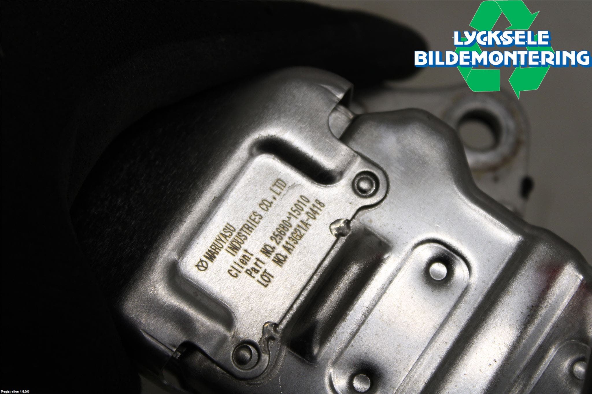 Toyota YARIS CROSS XP21 21- Avgaskylare