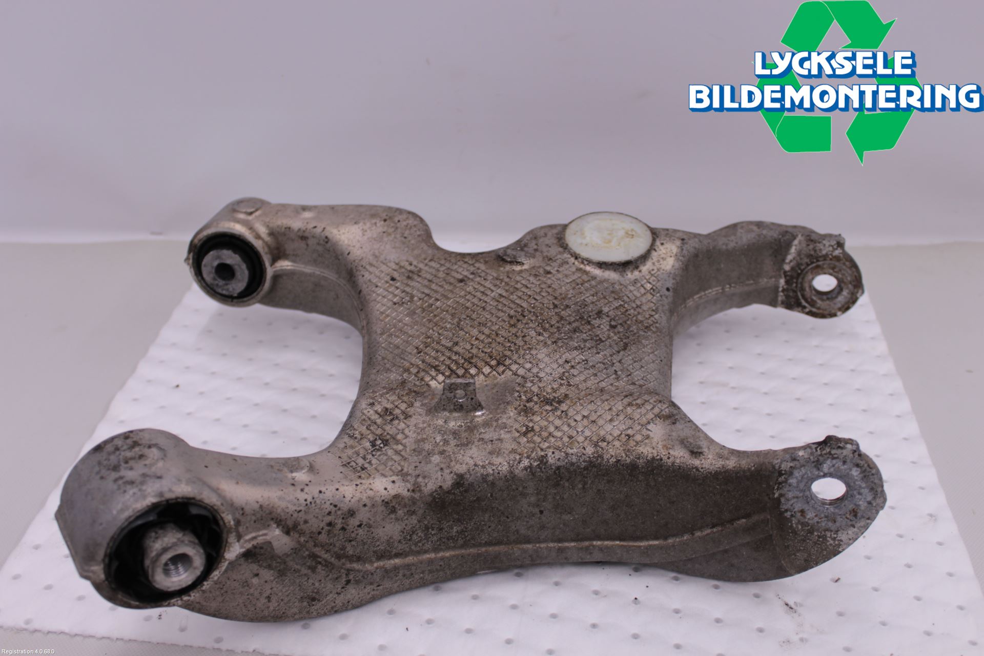 BMW 5 E60/61 Sed/Tou 02-10 Bärarm Bak Vänster