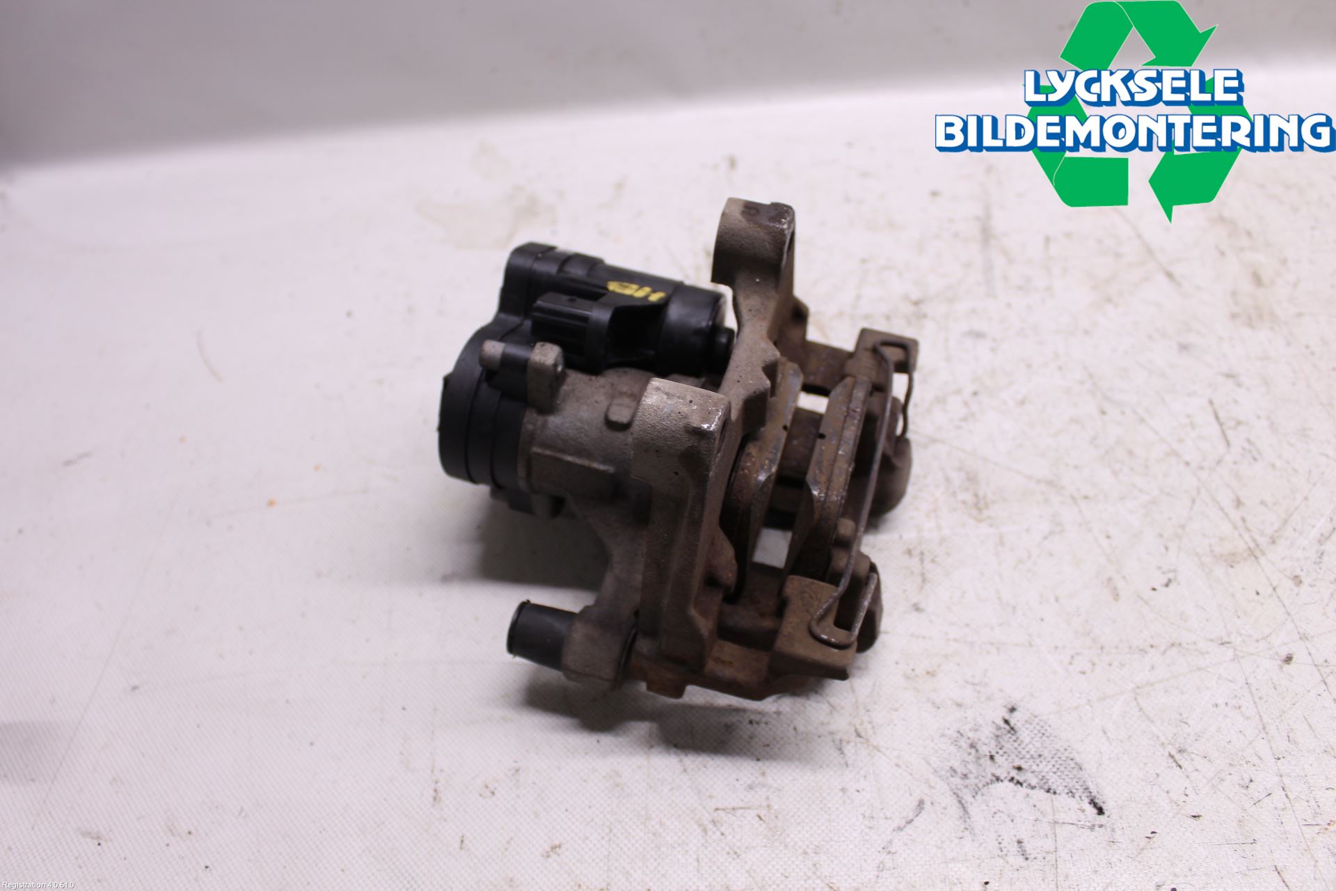Volkswagen VW PASSAT 15-19 Bromsok Bak Höger