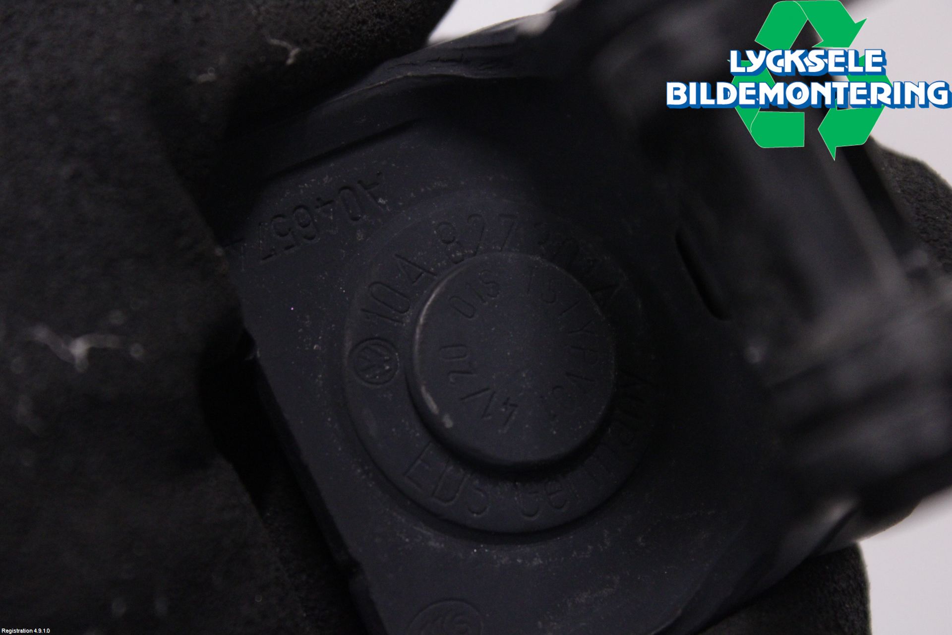 Volkswagen VW ID.3 21- Bakluckegångjärn Vä