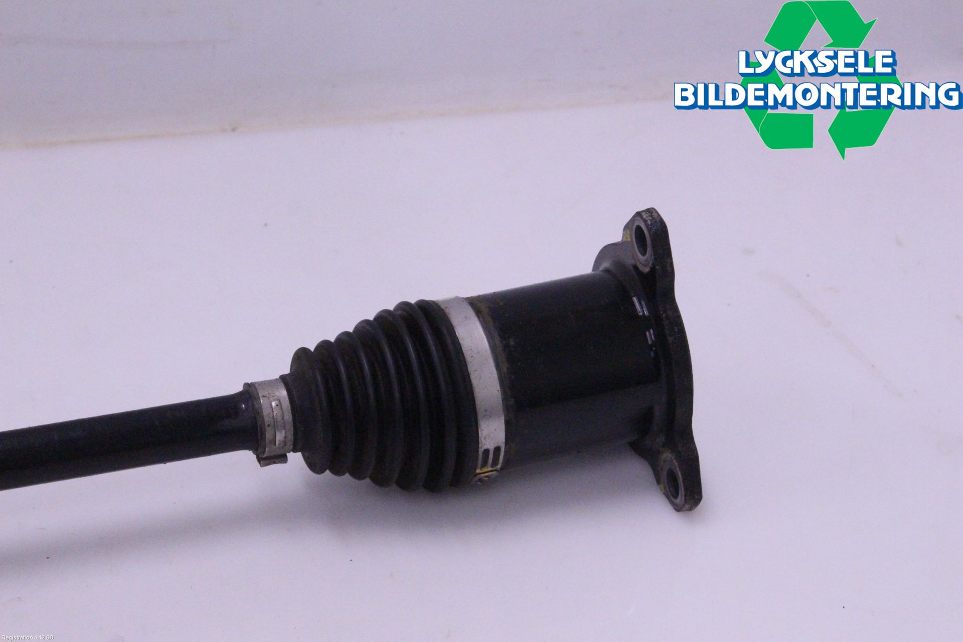 Suzuki SX4 S-CROSS 22- Drivaxel Bak Höger