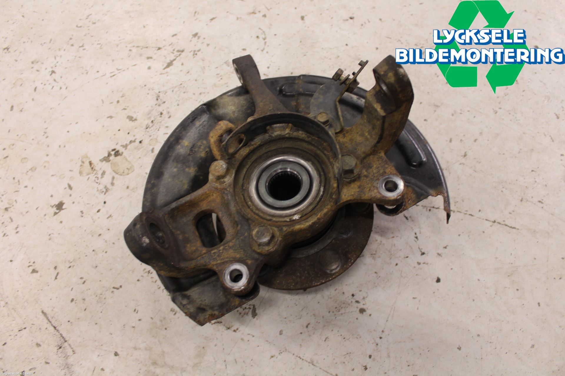 Mitsubishi L200 06-15 Styrspindel Lagerhus Hö
