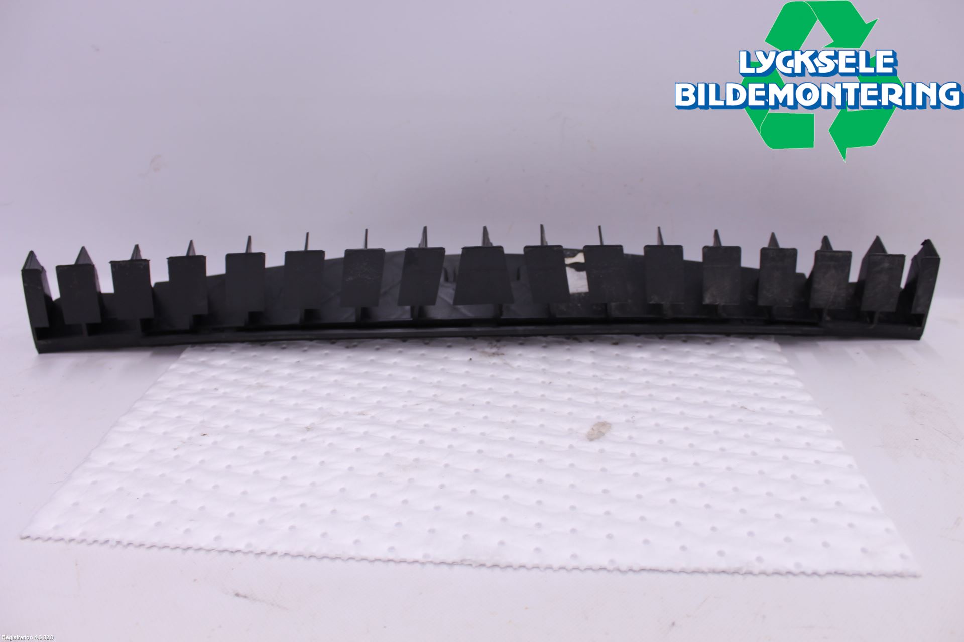 Peugeot 308 14-21 Stötfångare Deformelement Bak