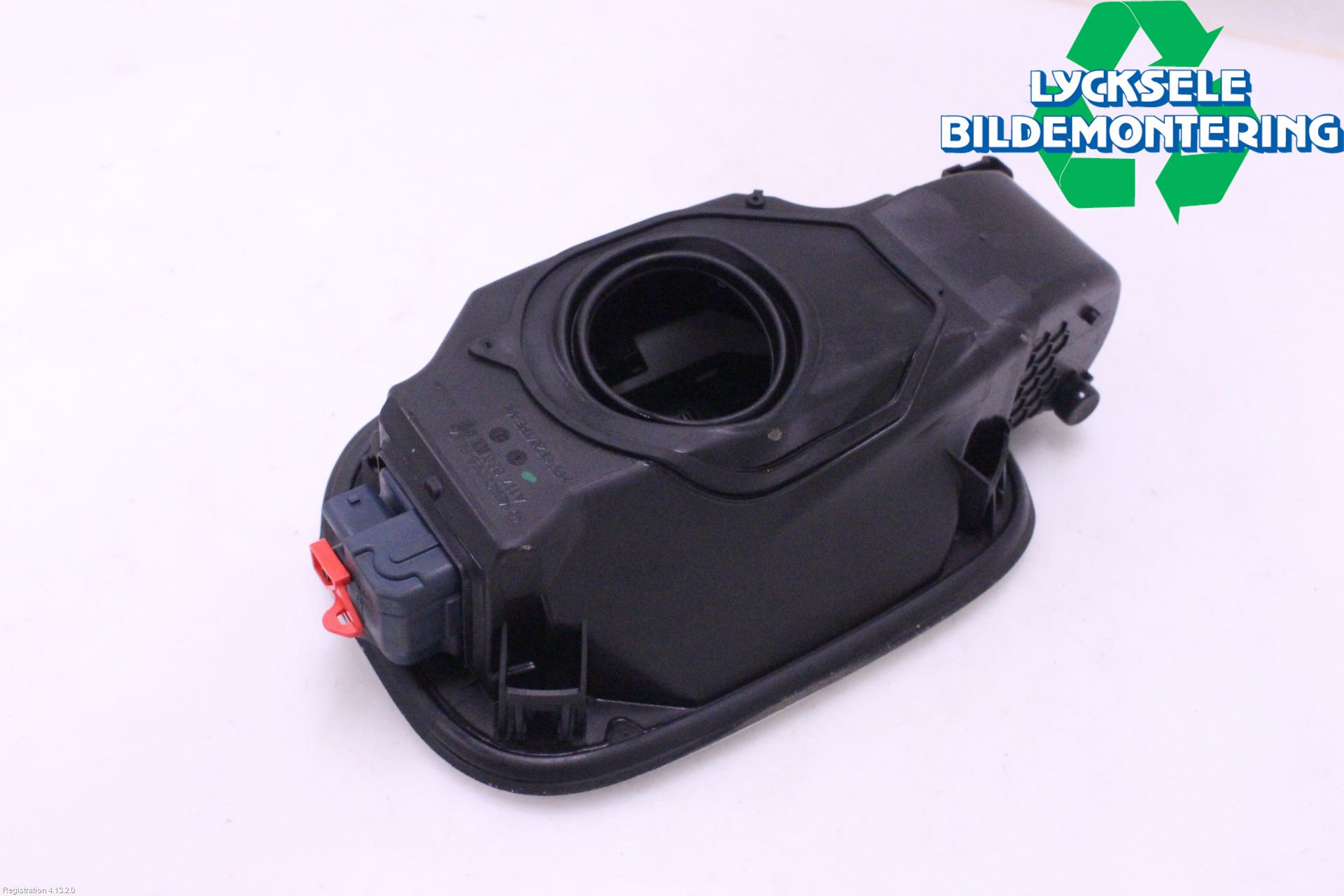 Mercedes-Benz MB CLA-KLASS (C117/X117) 13-19 Tanklucka