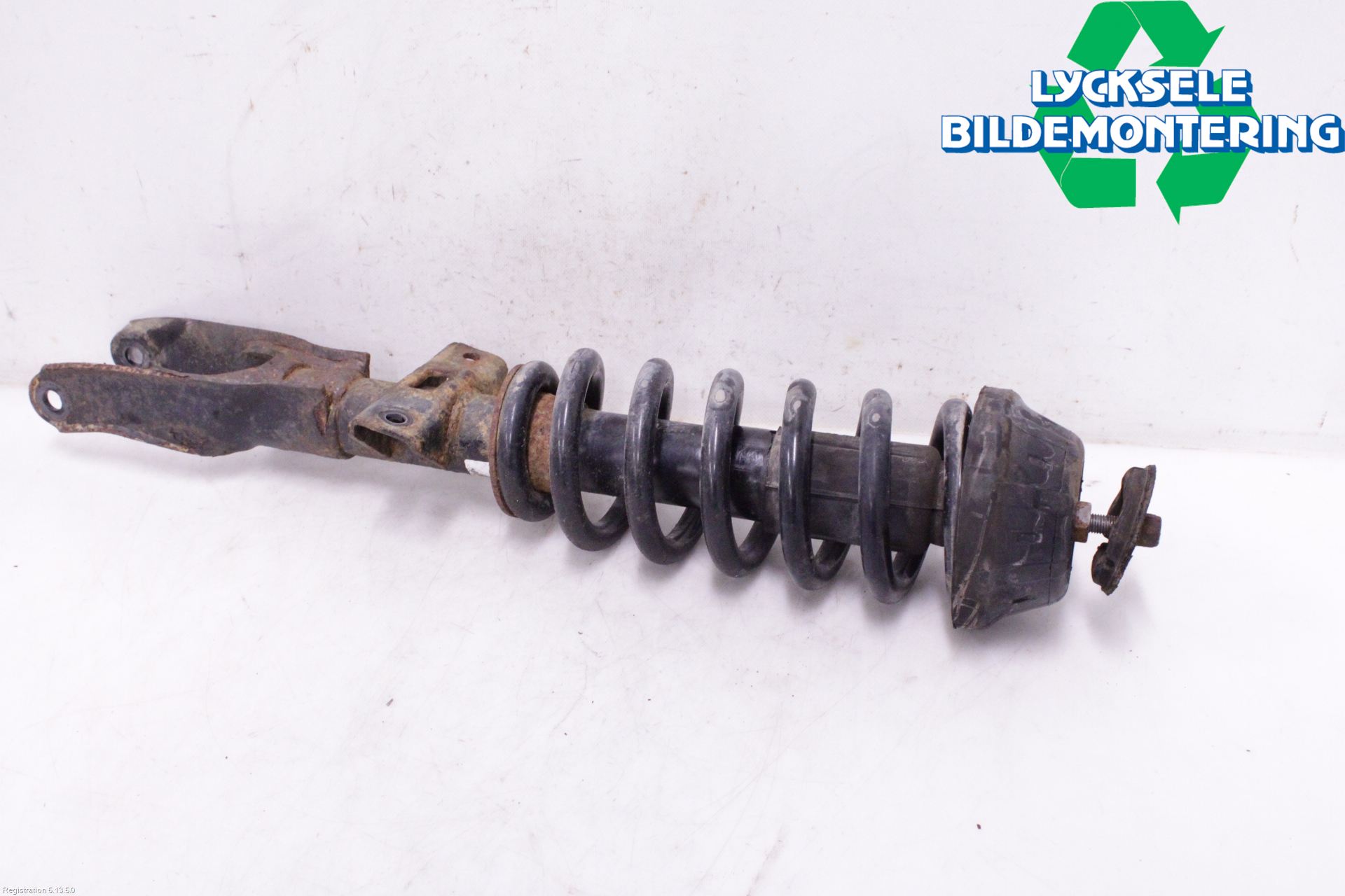 Volkswagen VW AMAROK 2H 10-22 Fjäderben Fram Vänster