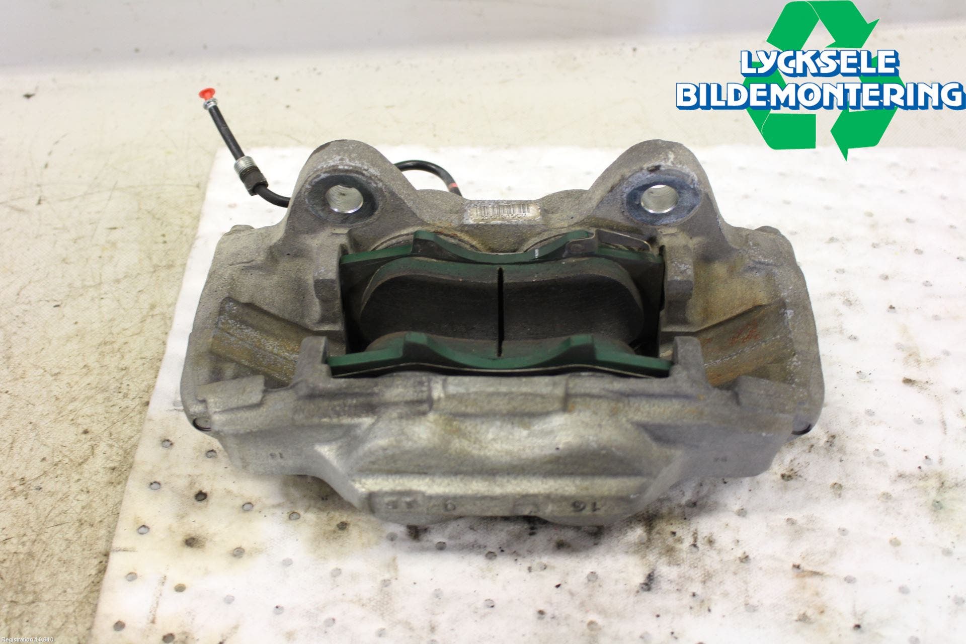 Toyota HILUX 16- Bromsok Fram Höger