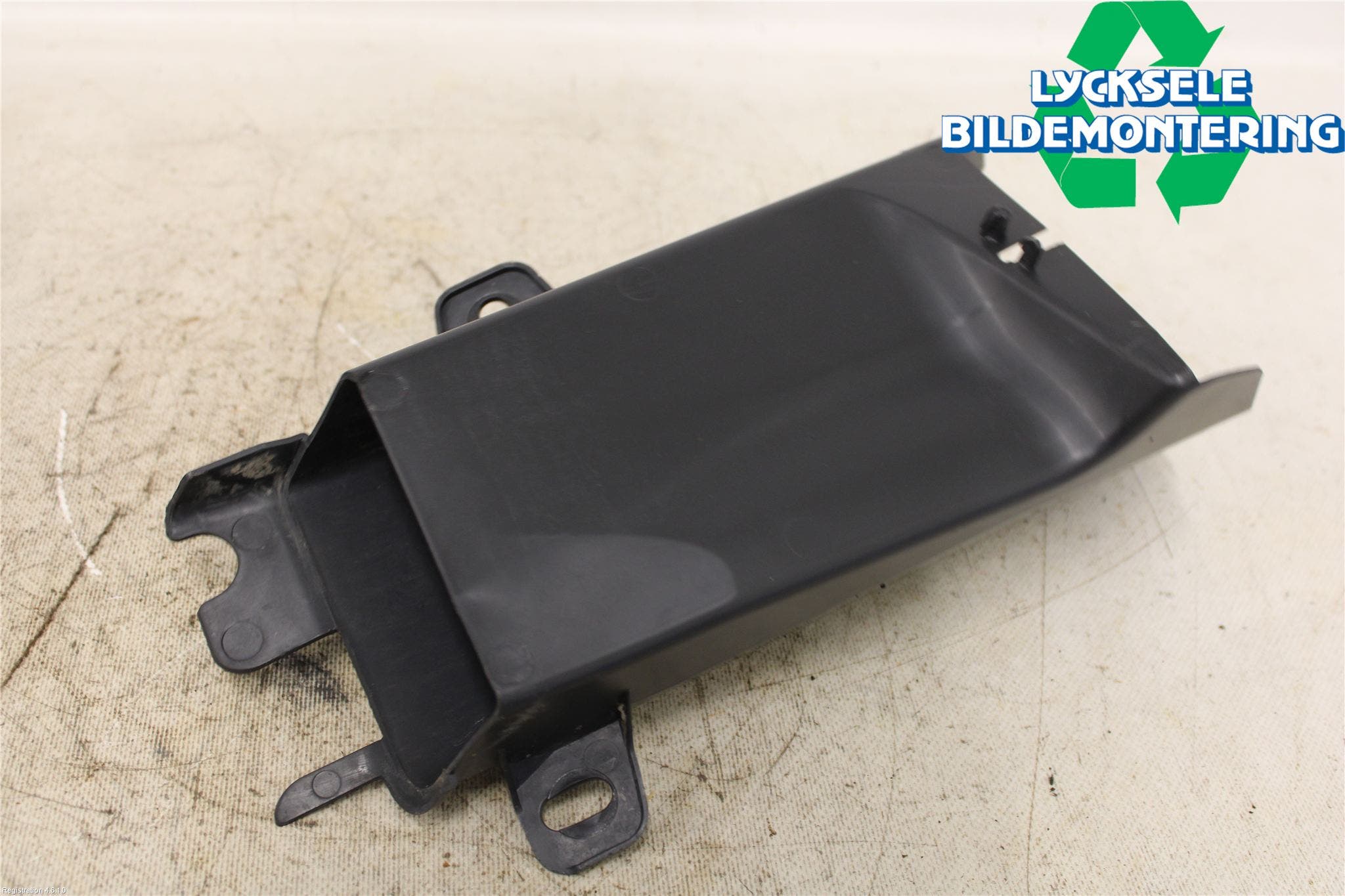 BMW 5 F10/F11/F18 09-17 Deflektor Plåt-Plast Kylning