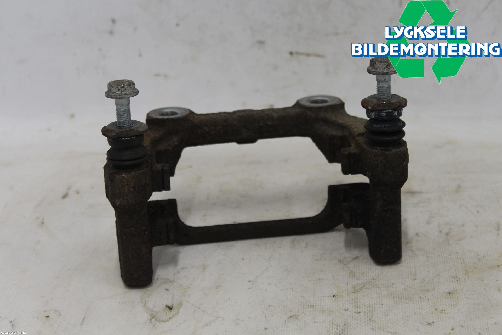 Toyota AVENSIS 16-18 Bromsokshållare